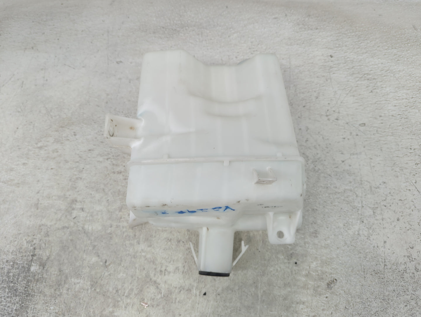 2014-2019 Toyota Corolla Windshield Washer Fluid Reservoir Bottle Oem - Oemusedautoparts1.com