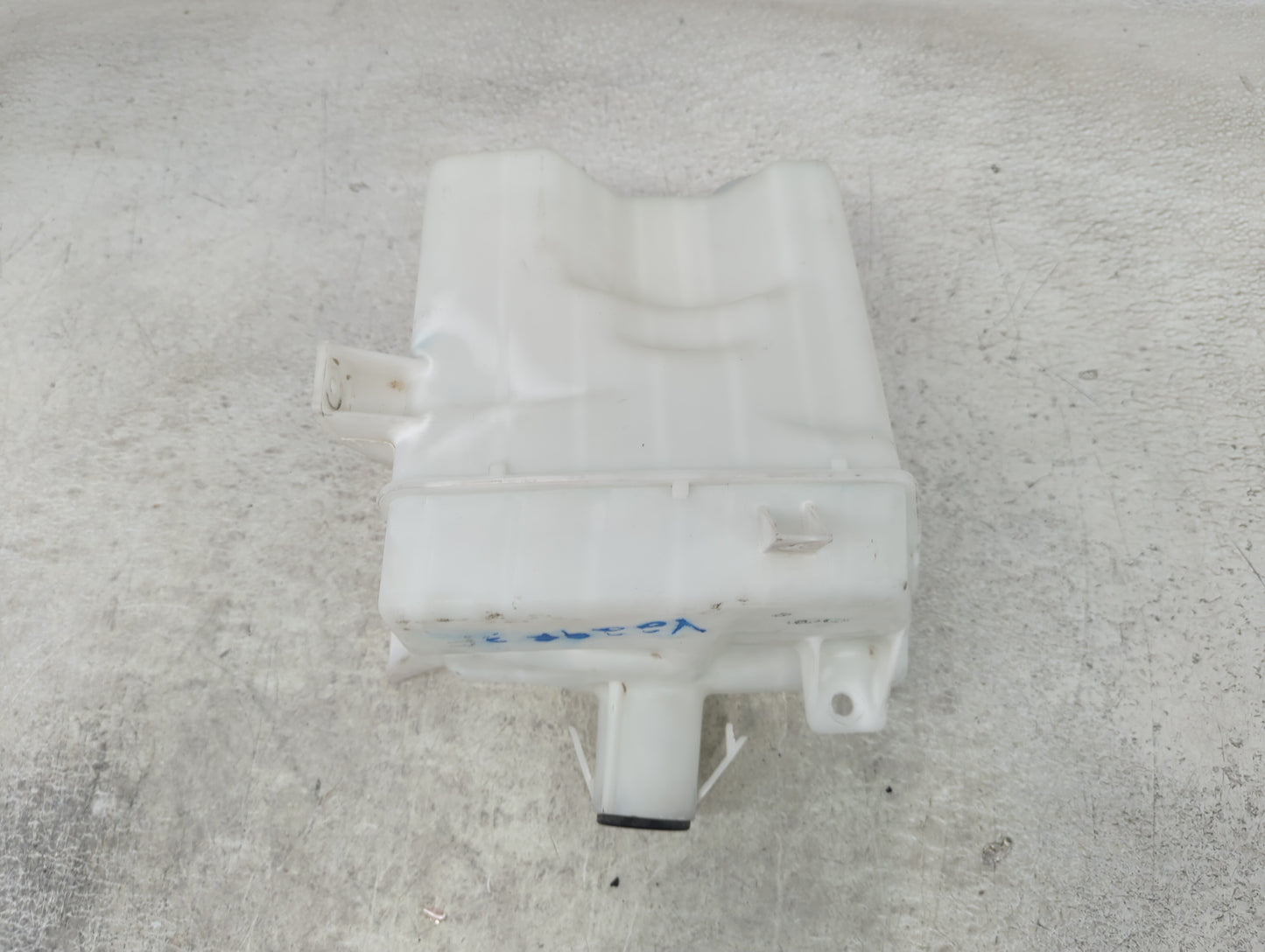 2014-2019 Toyota Corolla Windshield Washer Fluid Reservoir Bottle Oem - Oemusedautoparts1.com