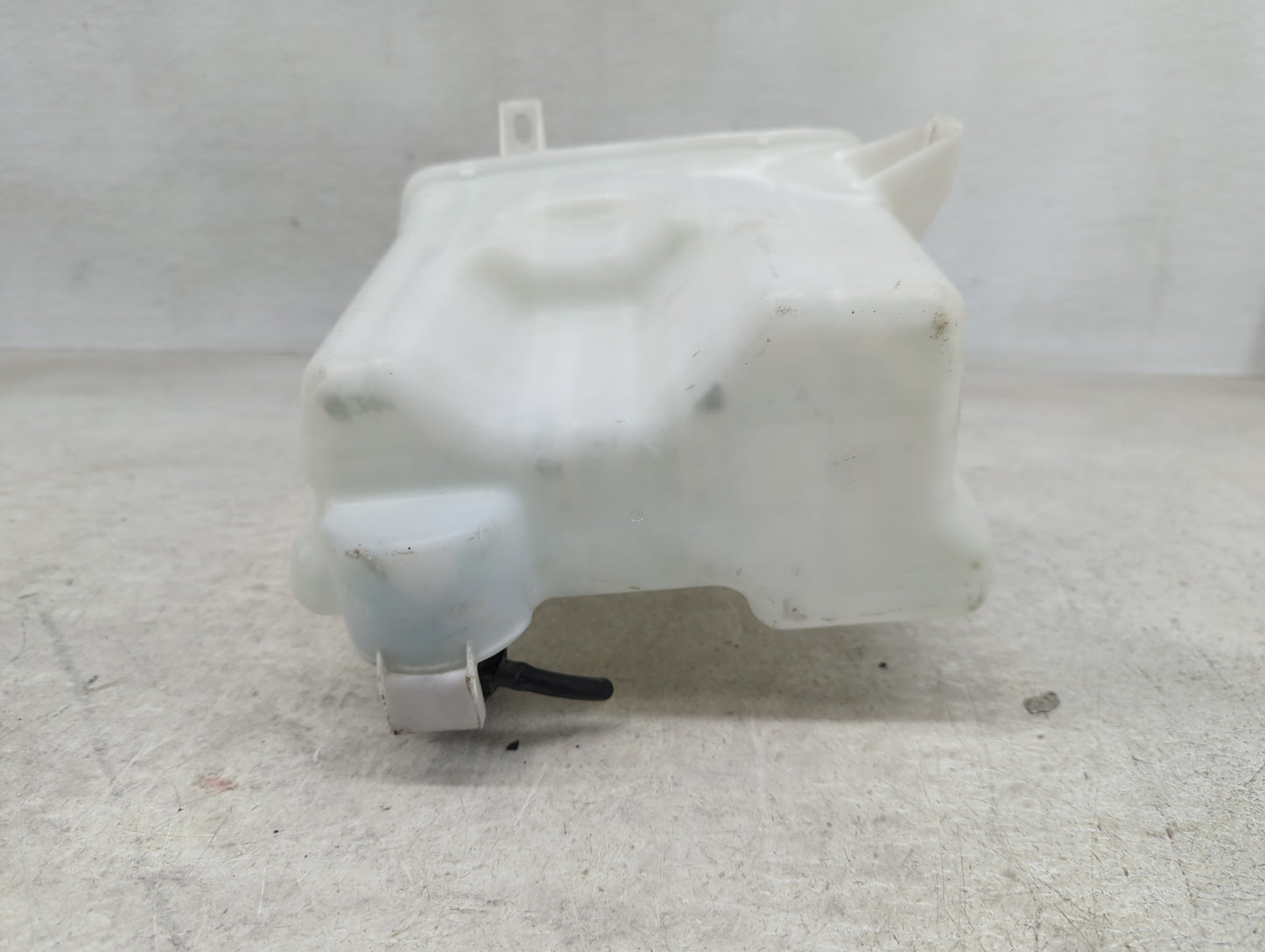 2014-2019 Toyota Corolla Windshield Washer Fluid Reservoir Bottle Oem - Oemusedautoparts1.com