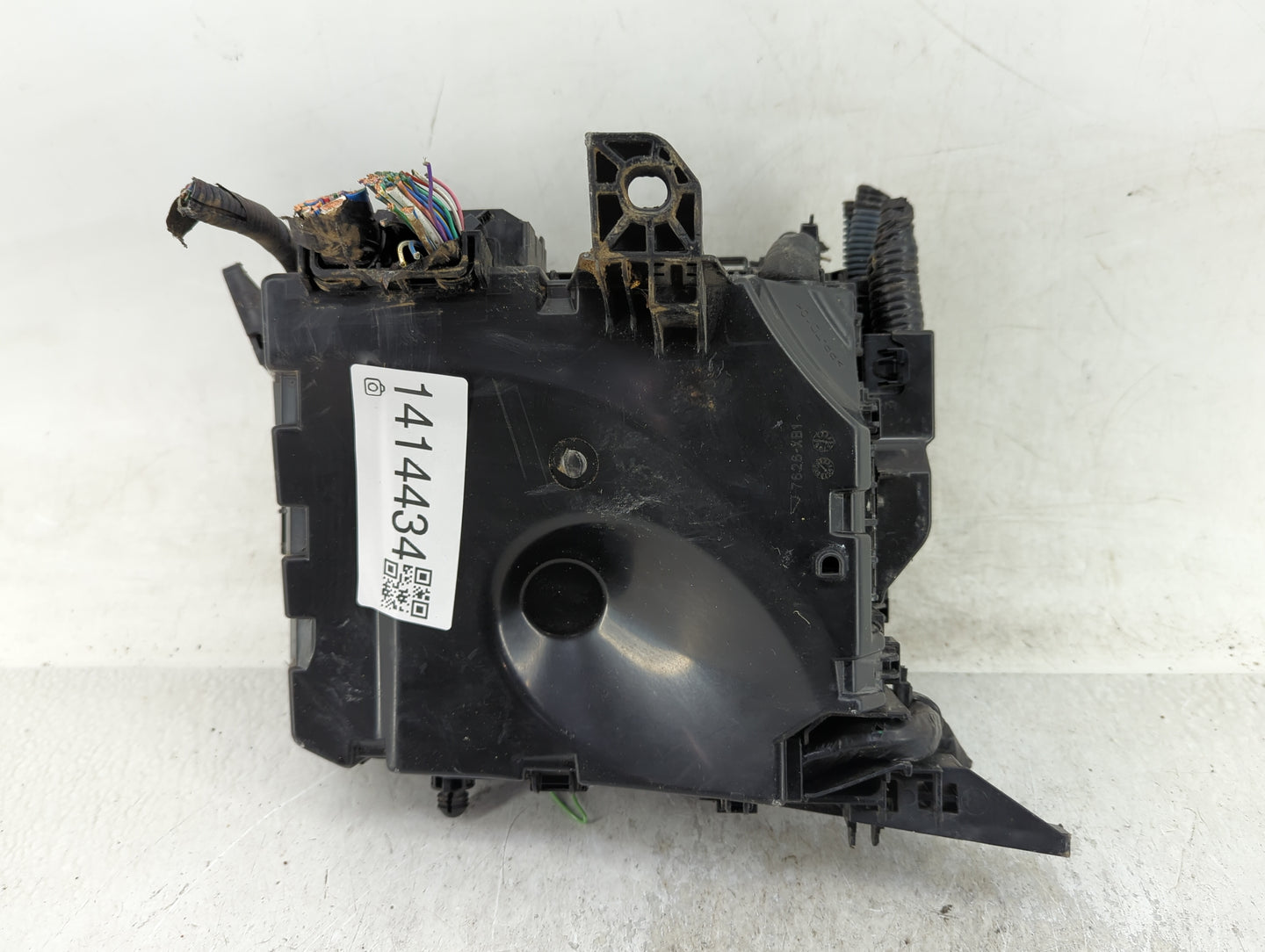 2014-2019 Toyota Corolla Fusebox Fuse Box Panel Relay Module Fits Fits 2014 2015 2016 2017 2018 2019 OEM Used Auto Parts - O