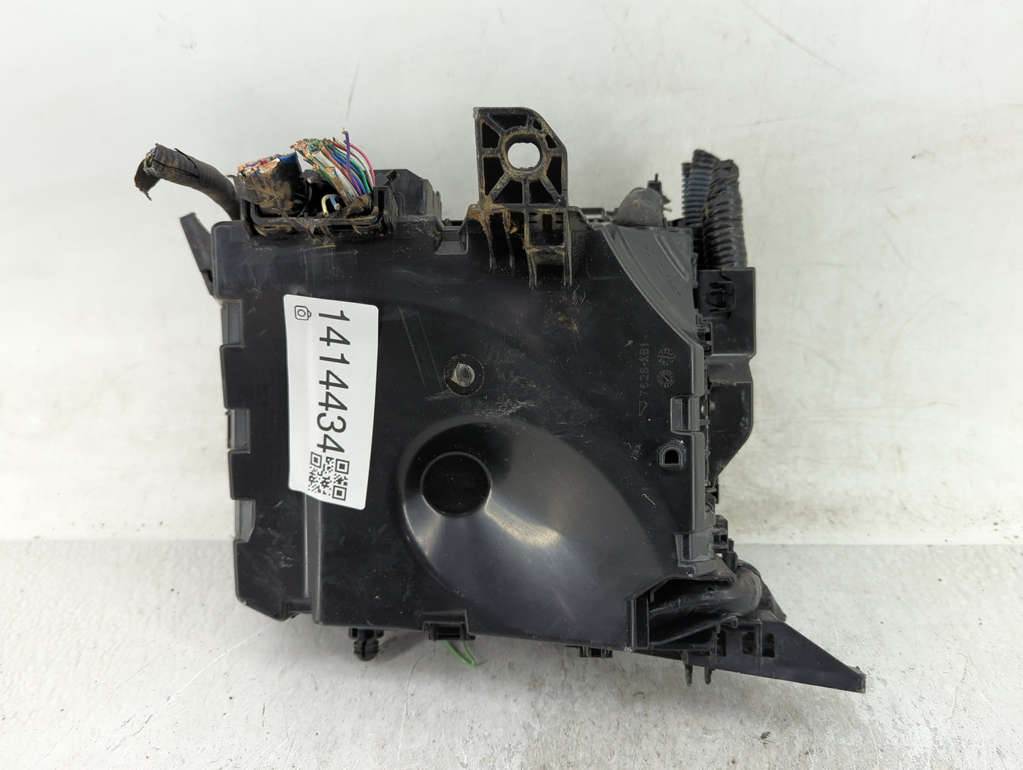 2014-2019 Toyota Corolla Fusebox Fuse Box Panel Relay Module Fits Fits 2014 2015 2016 2017 2018 2019 OEM Used Auto Parts - O