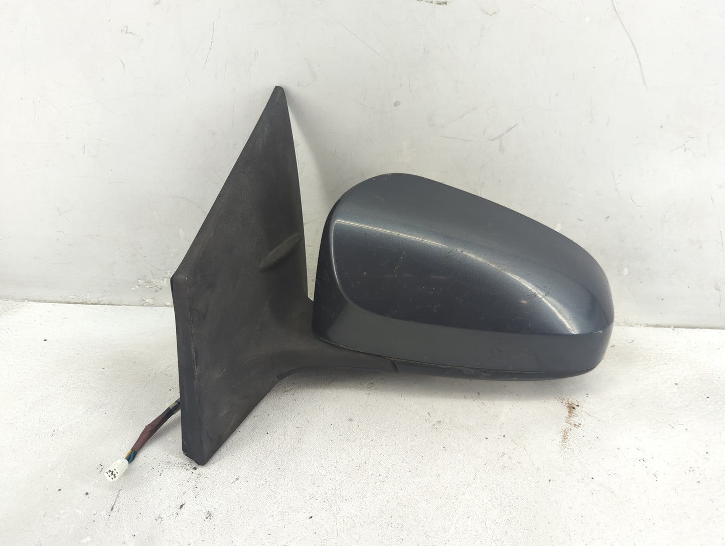 2014-2019 Toyota Corolla Driver Side View Mirror - Left Door Mirror OEM Used - Oemusedautoparts1.com