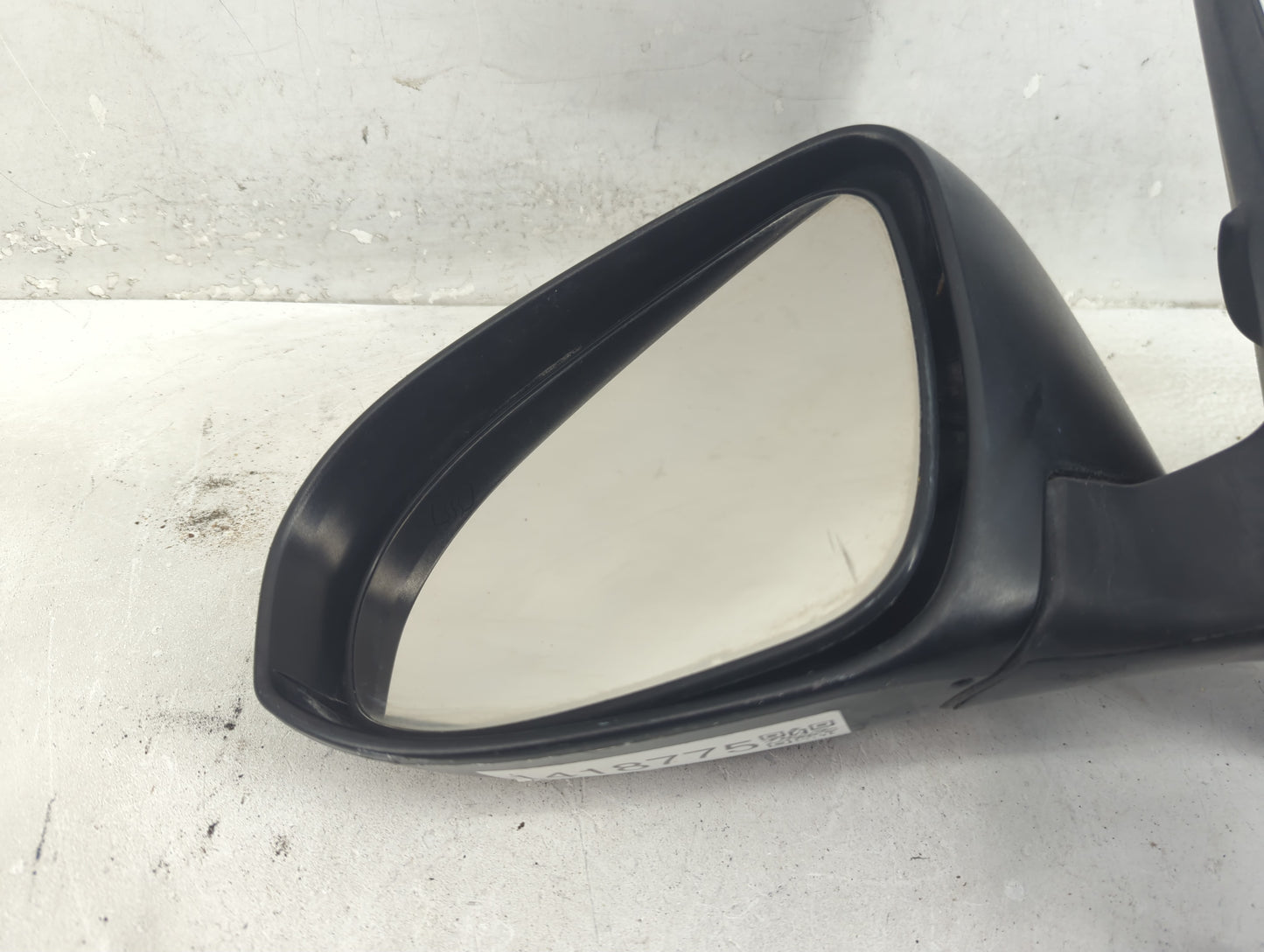 2014-2019 Toyota Corolla Driver Side View Mirror - Left Door Mirror OEM Used - Oemusedautoparts1.com