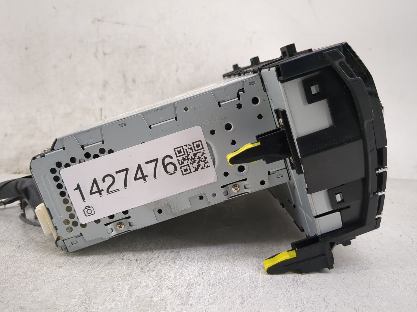2015-2016 Toyota Corolla Radio AM FM Cd Player Receiver Replacement P/N:86140-02470 139000-03B0B101, MM831982 Fits Fits 2015