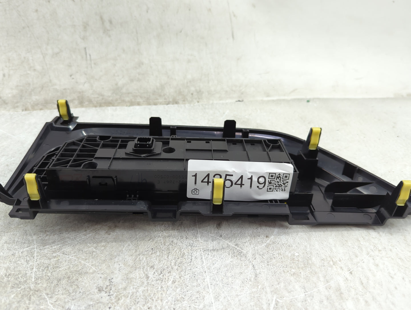 2014-2019 Toyota Corolla Climate Control Module Temperature AC/Heater Replacement P/N:55900-02500 832-7d67 Fits OEM Used Aut