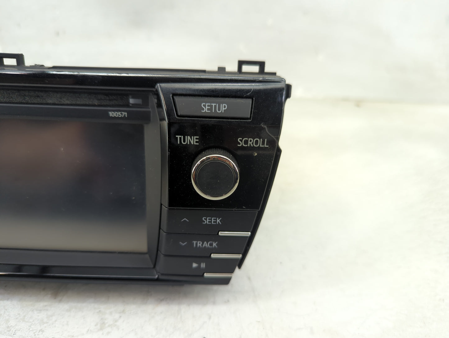 2014-2019 Toyota Corolla Radio AM FM Cd Player Receiver Replacement P/N:86140-02470 Fits OEM Used Auto Parts - Oemusedautopa