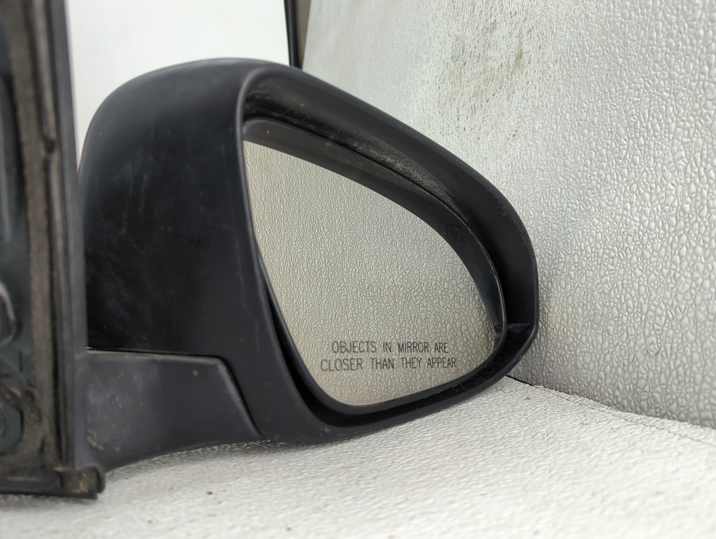 2014-2019 Toyota Corolla Passenger Side View Mirror - Right Door Mirror OEM Used - Oemusedautoparts1.com
