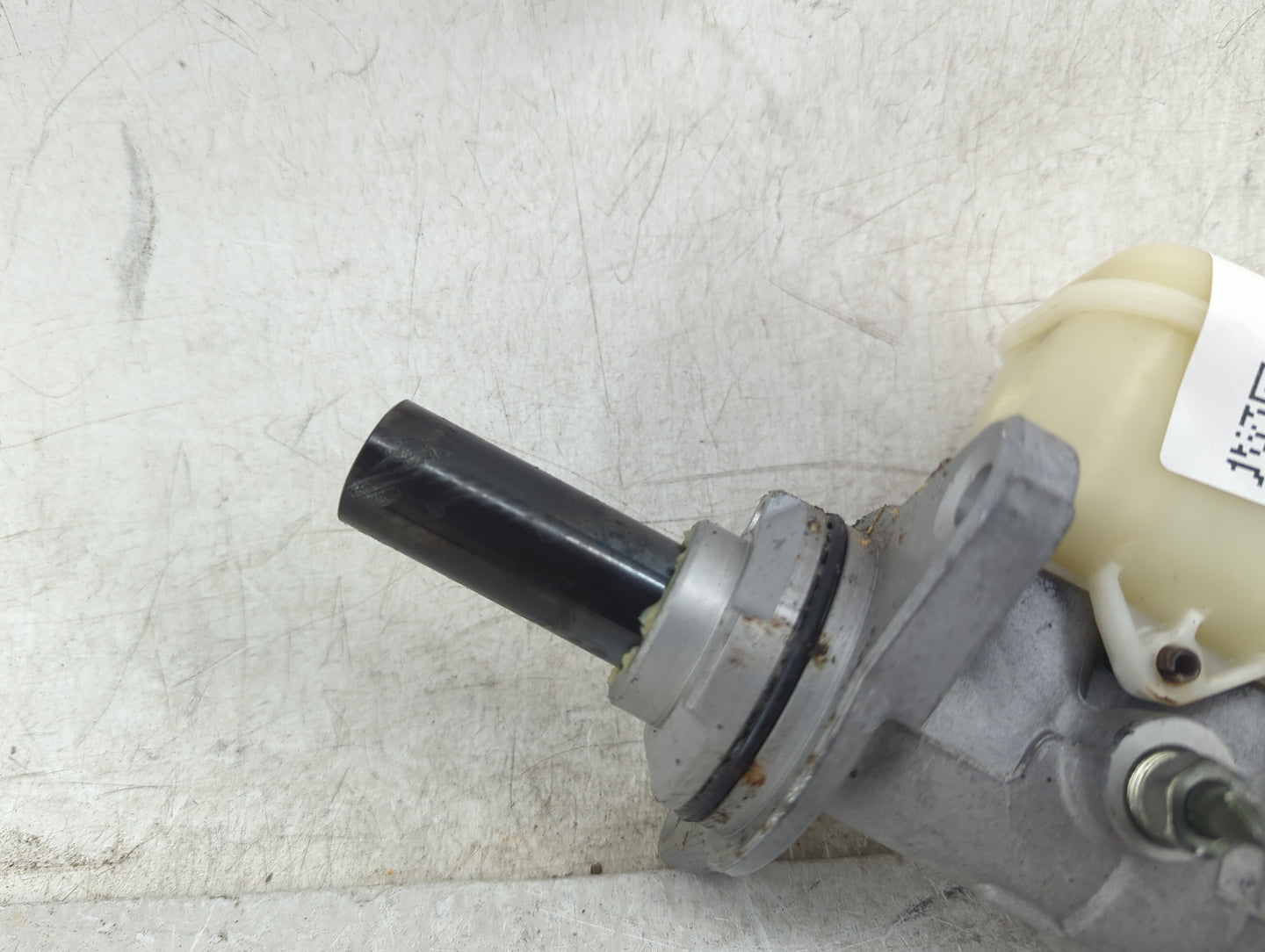 2014-2019 Toyota Corolla Brake Master Cylinder 1452078 - Oemusedautoparts1.com