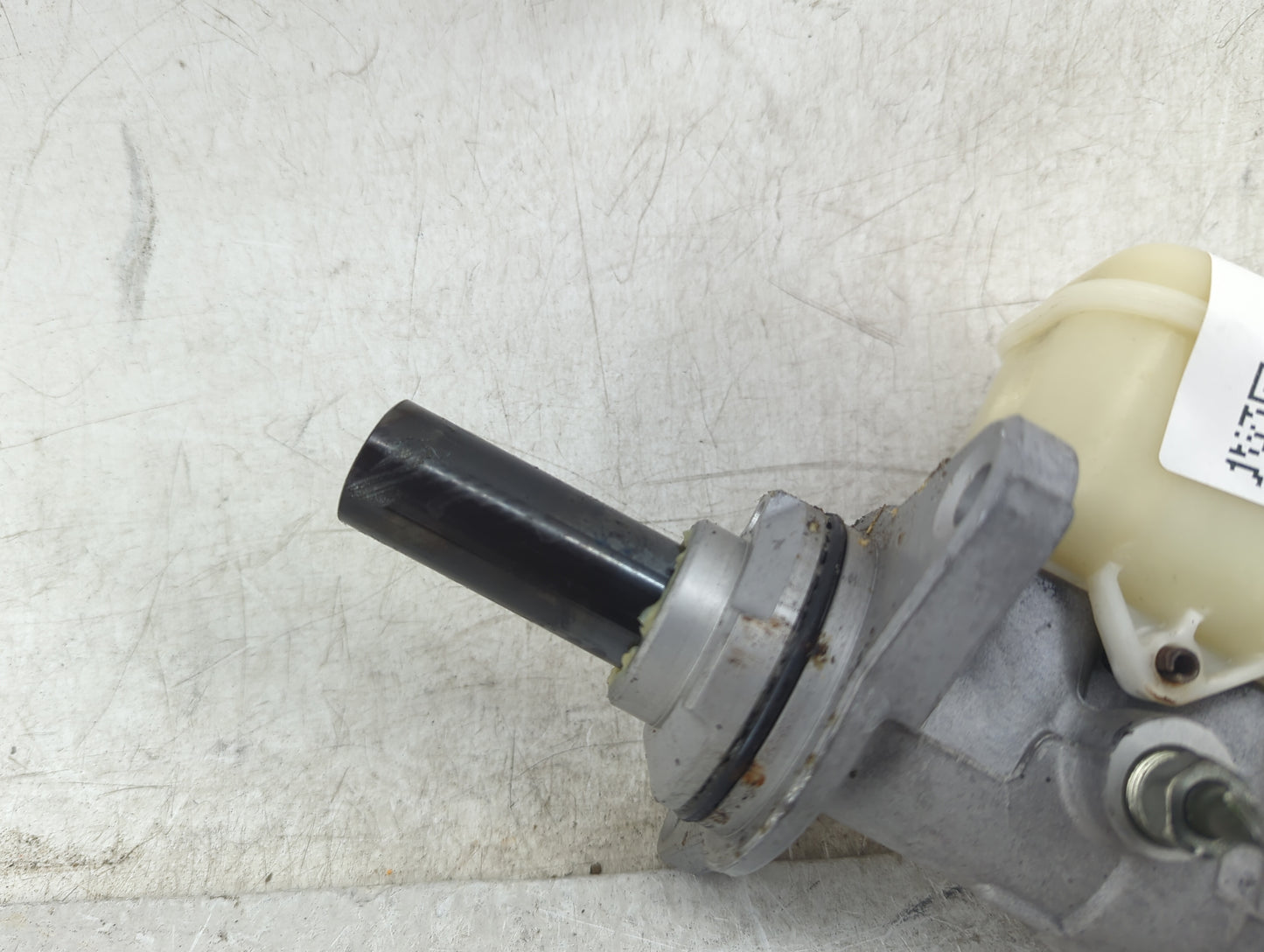 2014-2019 Toyota Corolla Brake Master Cylinder 1452078 - Oemusedautoparts1.com