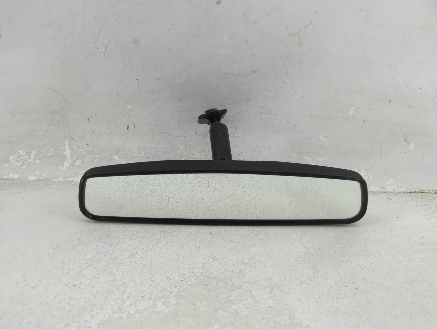 2009-2016 Toyota Corolla Interior Rear View Mirror Replacement OEM P/N:E8011083 Fits OEM Used Auto Parts - Oemusedautoparts1