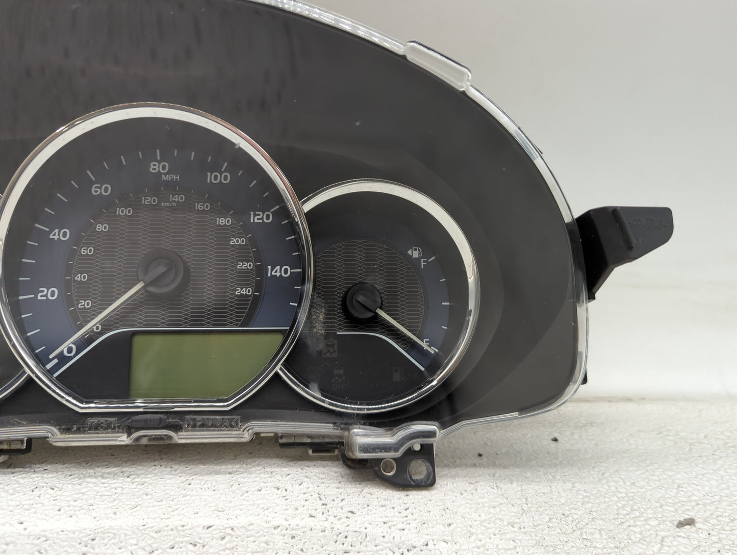 2014-2016 Toyota Corolla Instrument Cluster Speedometer Gauges P/N:83800-0ZX10-00 Miles: Fits Fits 2014 2015 2016 OEM Used A
