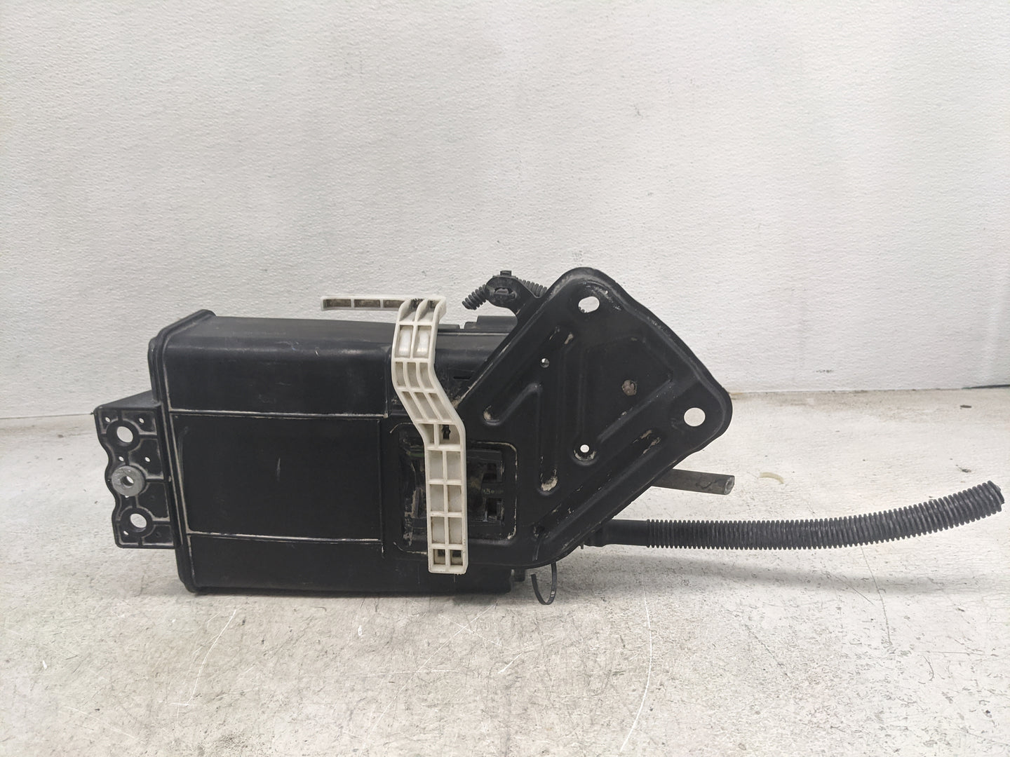 2016 Toyota Corolla Fuel Vapor Charcoal Canister 1462268 - Oemusedautoparts1.com