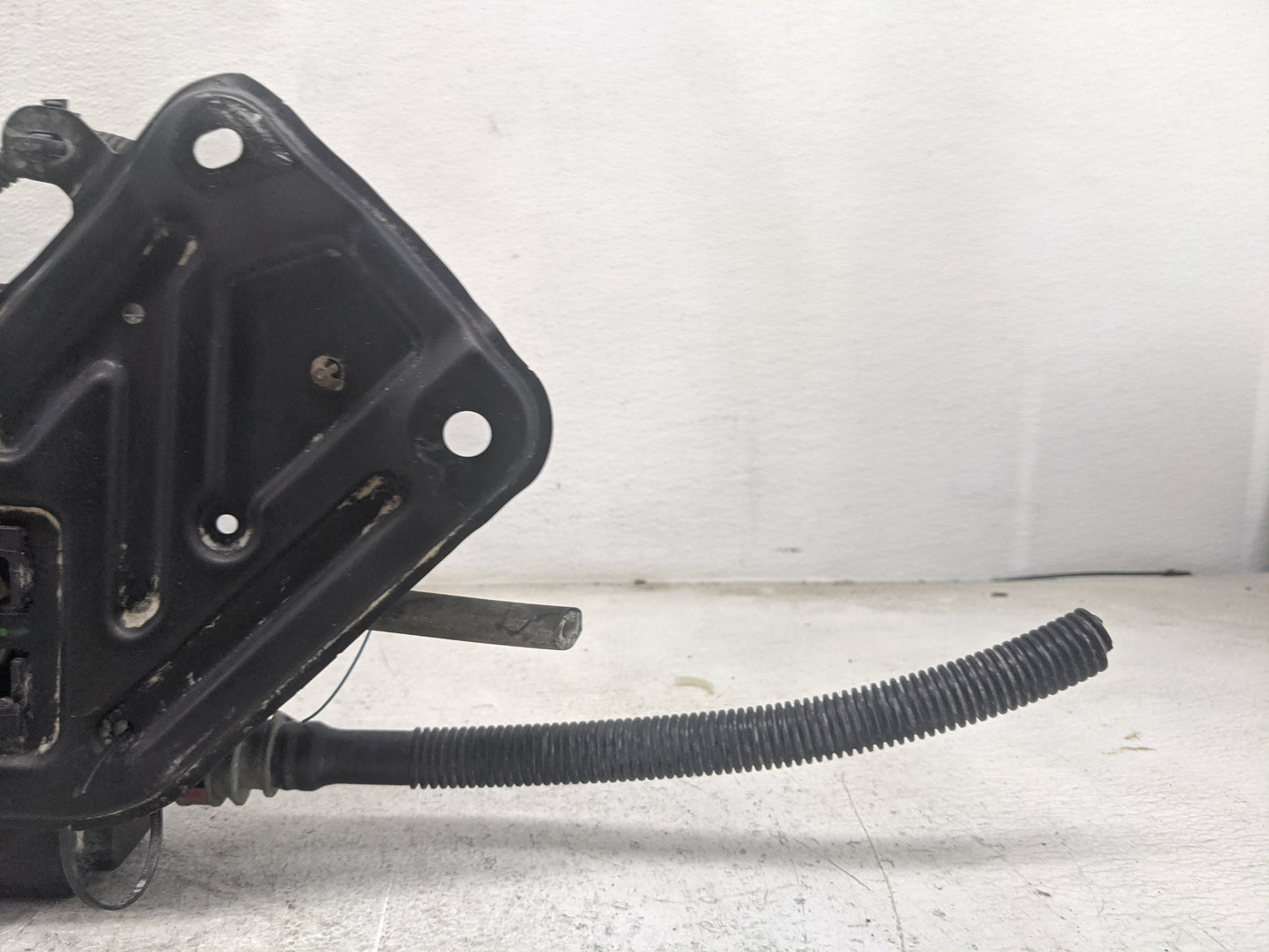 2016 Toyota Corolla Fuel Vapor Charcoal Canister 1462268 - Oemusedautoparts1.com
