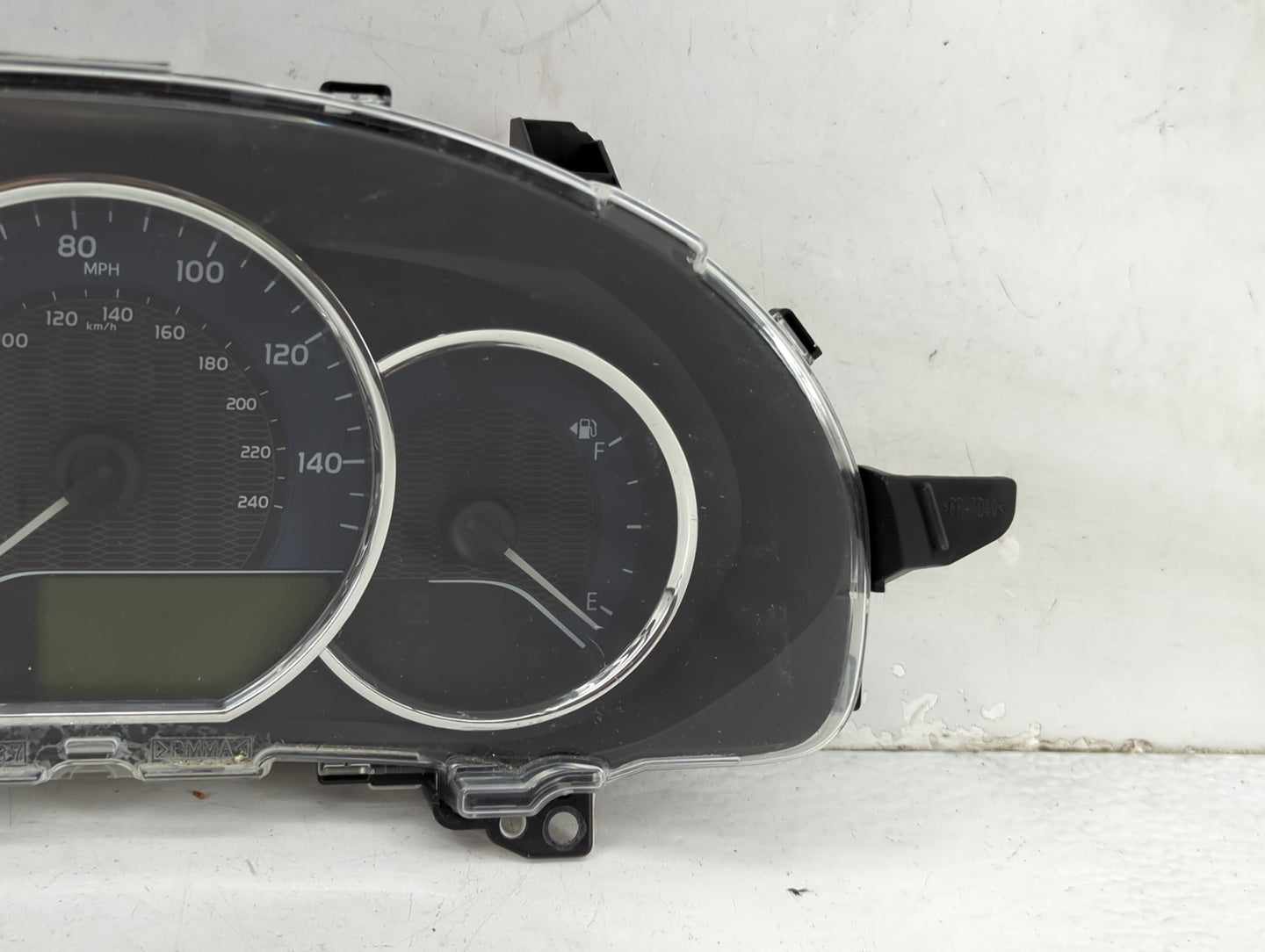 2014-2016 Toyota Corolla Instrument Cluster Speedometer Gauges P/N:83800-0ZX10-00 TN157560-0924 Miles: Fits Fits 2014 2015 2