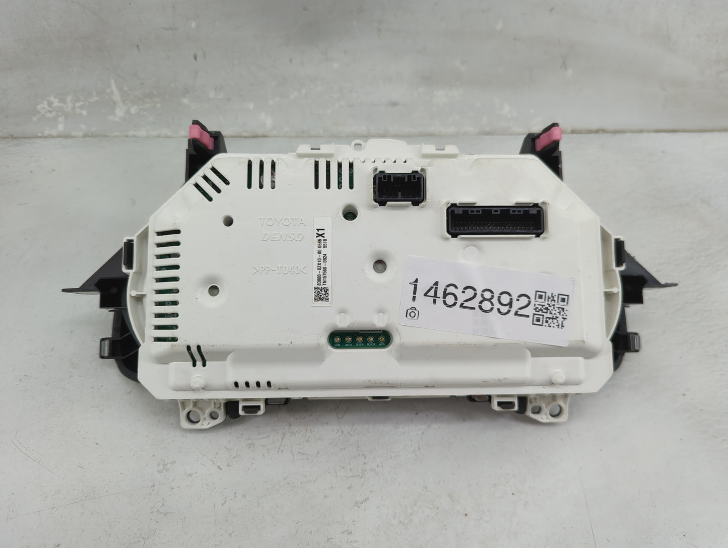 2014-2016 Toyota Corolla Instrument Cluster Speedometer Gauges P/N:83800-0ZX10-00 TN157560-0924 Miles: Fits Fits 2014 2015 2