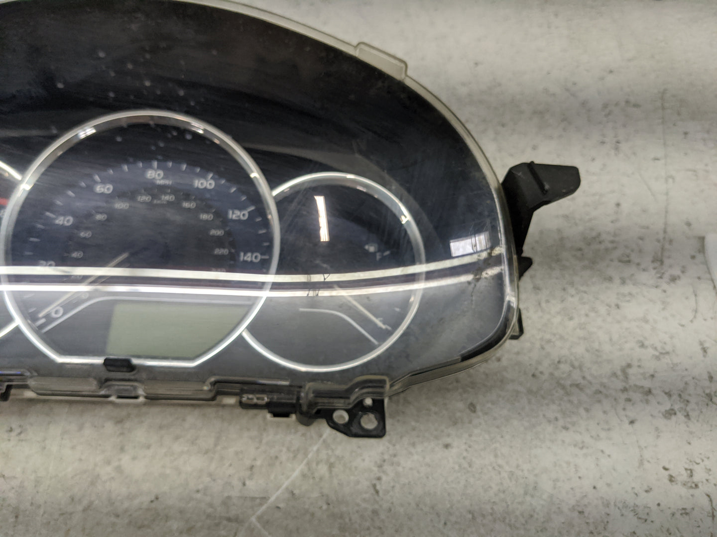 2014-2016 Toyota Corolla Instrument Cluster Speedometer Gauges P/N:83800-0ZX10-00 TN157560-0924 Miles:65K Fits Fits 2014 201