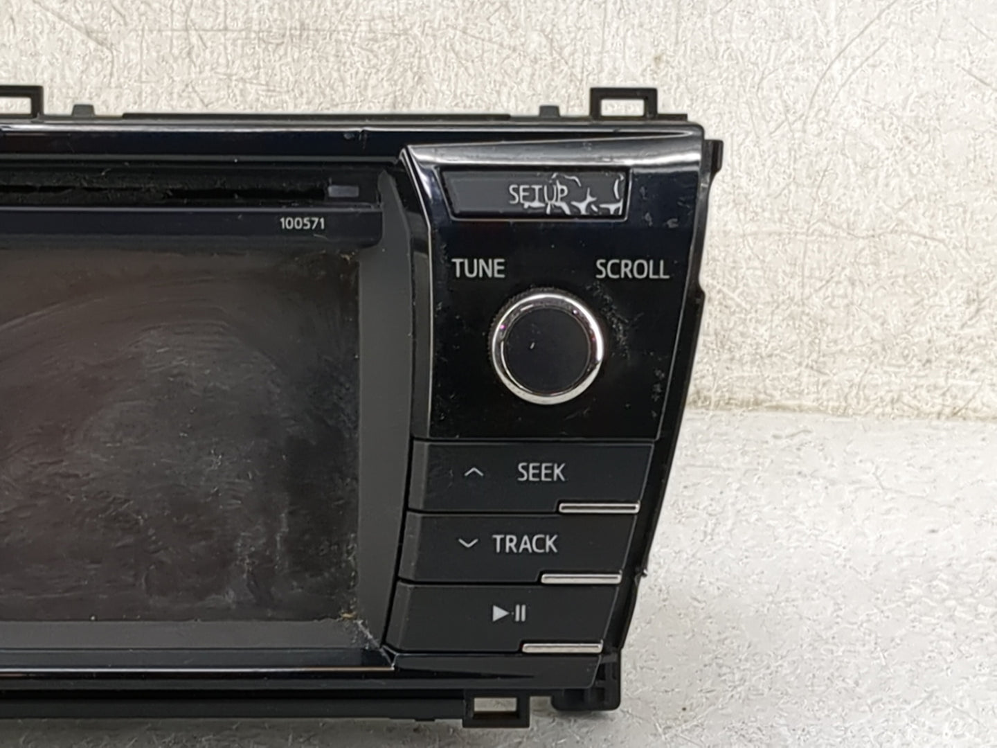 2015-2016 Toyota Corolla Radio AM FM Cd Player Receiver Replacement P/N:86140-02470 139000-0380C101 Fits Fits 2015 2016 OEM 