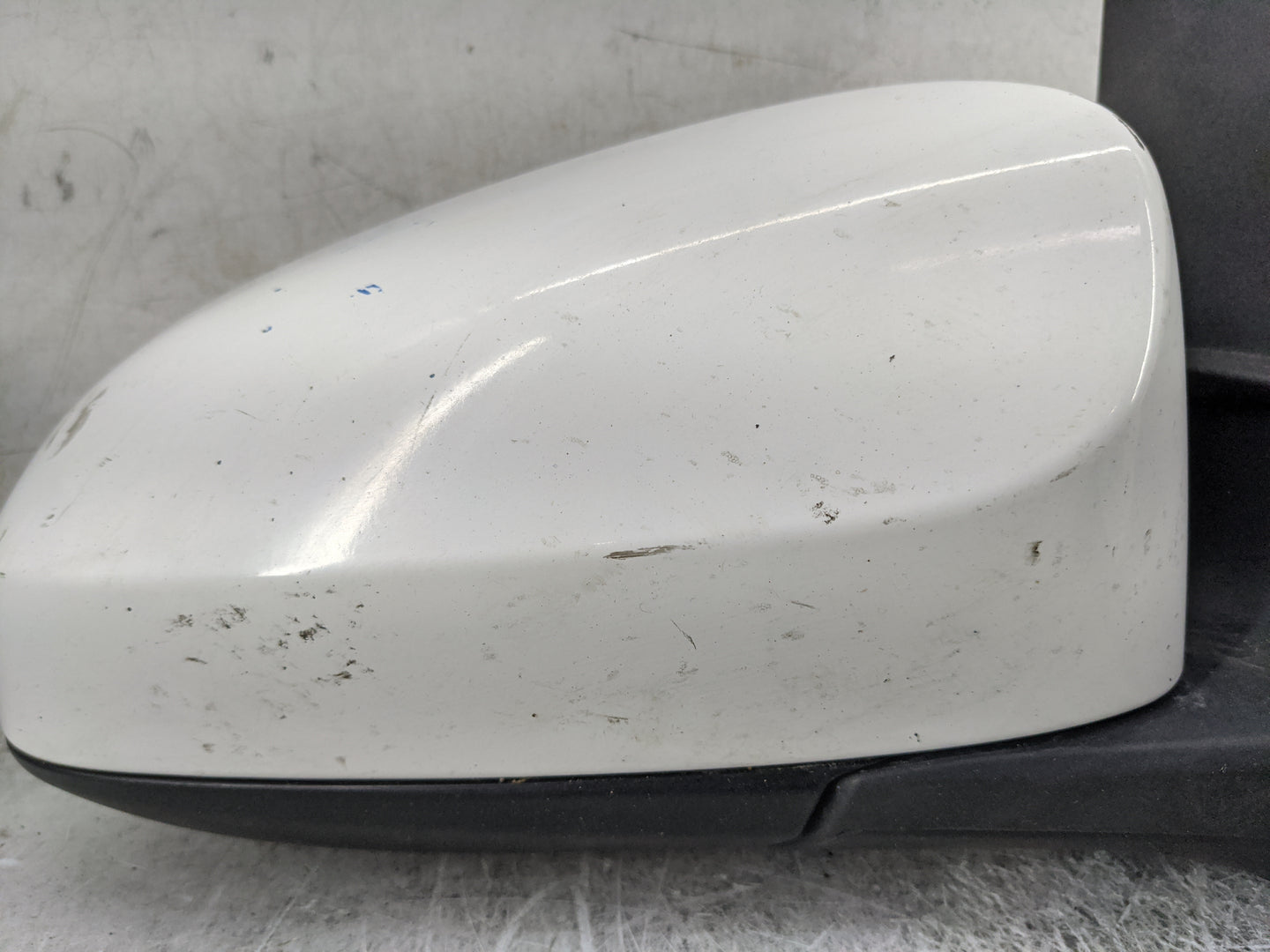 2014-2019 Toyota Corolla Passenger Side View Mirror - Right Door Mirror OEM Used - Oemusedautoparts1.com