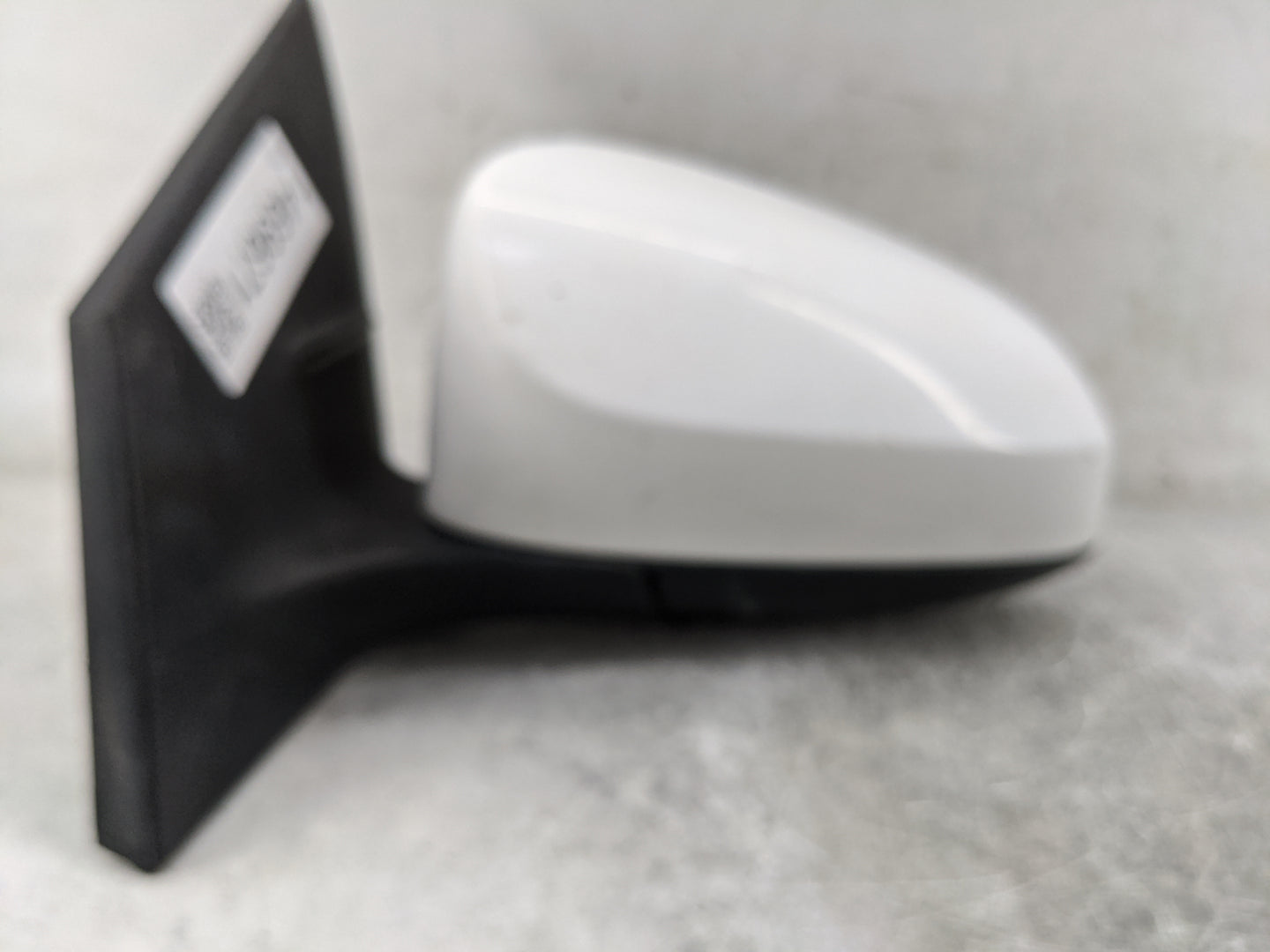2014-2019 Toyota Corolla Driver Side View Mirror - Left Door Mirror OEM Used - Oemusedautoparts1.com