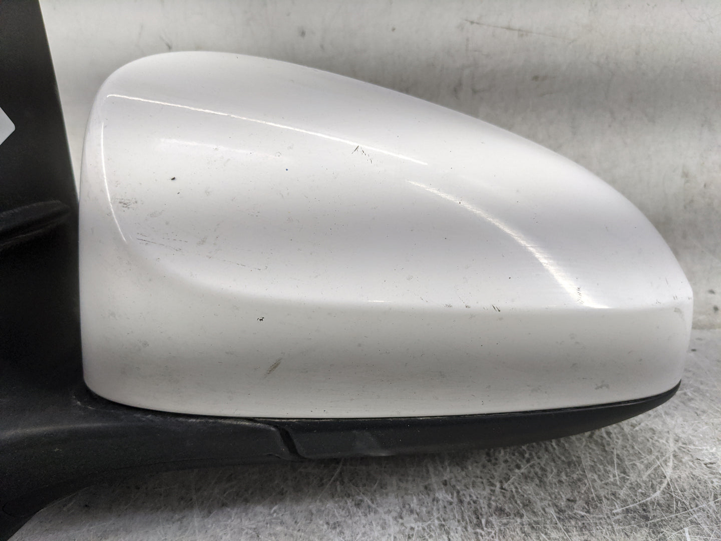 2014-2019 Toyota Corolla Driver Side View Mirror - Left Door Mirror OEM Used - Oemusedautoparts1.com