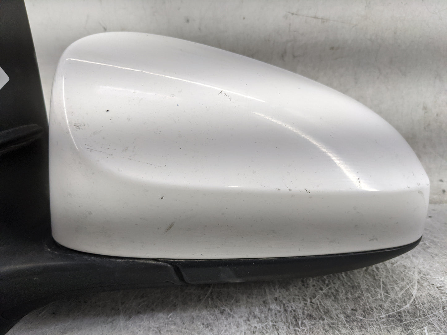 2014-2019 Toyota Corolla Driver Side View Mirror - Left Door Mirror OEM Used - Oemusedautoparts1.com