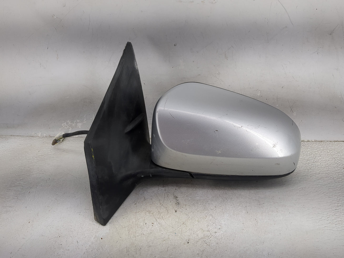 2014-2019 Toyota Corolla Driver Side View Mirror - Left Door Mirror OEM Used - Oemusedautoparts1.com