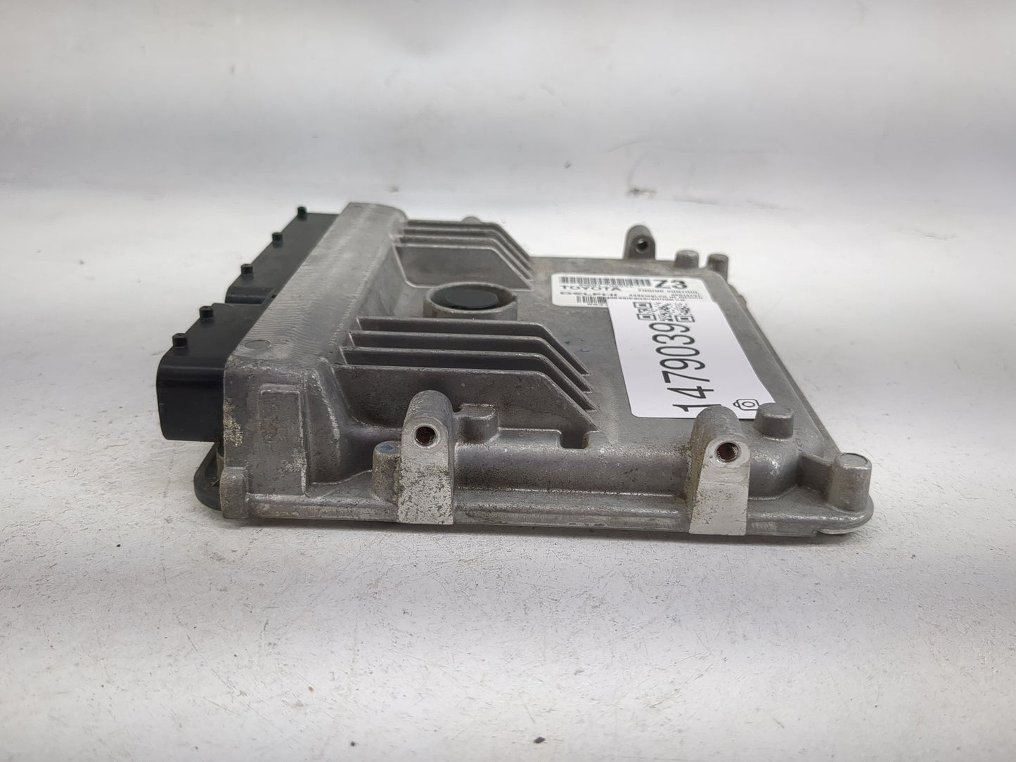 2015-2016 Toyota Corolla PCM Engine Control Computer ECU ECM PCU OEM P/N:89661-0Z631 28514737 Fits Fits 2015 2016 OEM Used A