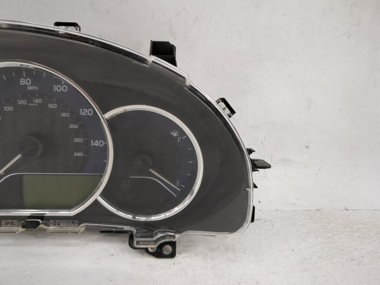 2014-2016 Toyota Corolla Instrument Cluster Speedometer Gauges P/N:83800-0ZX10-00 TN157560-0924 Miles: Fits Fits 2014 2015 2