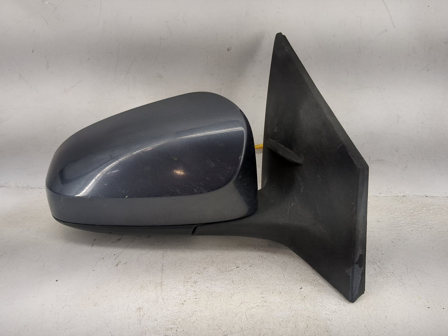 2014-2019 Toyota Corolla Passenger Side View Mirror - Right Door Mirror OEM Used - Oemusedautoparts1.com