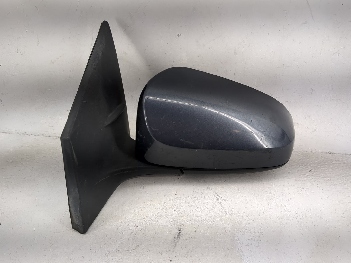 2014-2019 Toyota Corolla Driver Side View Mirror - Left Door Mirror OEM Used - Oemusedautoparts1.com