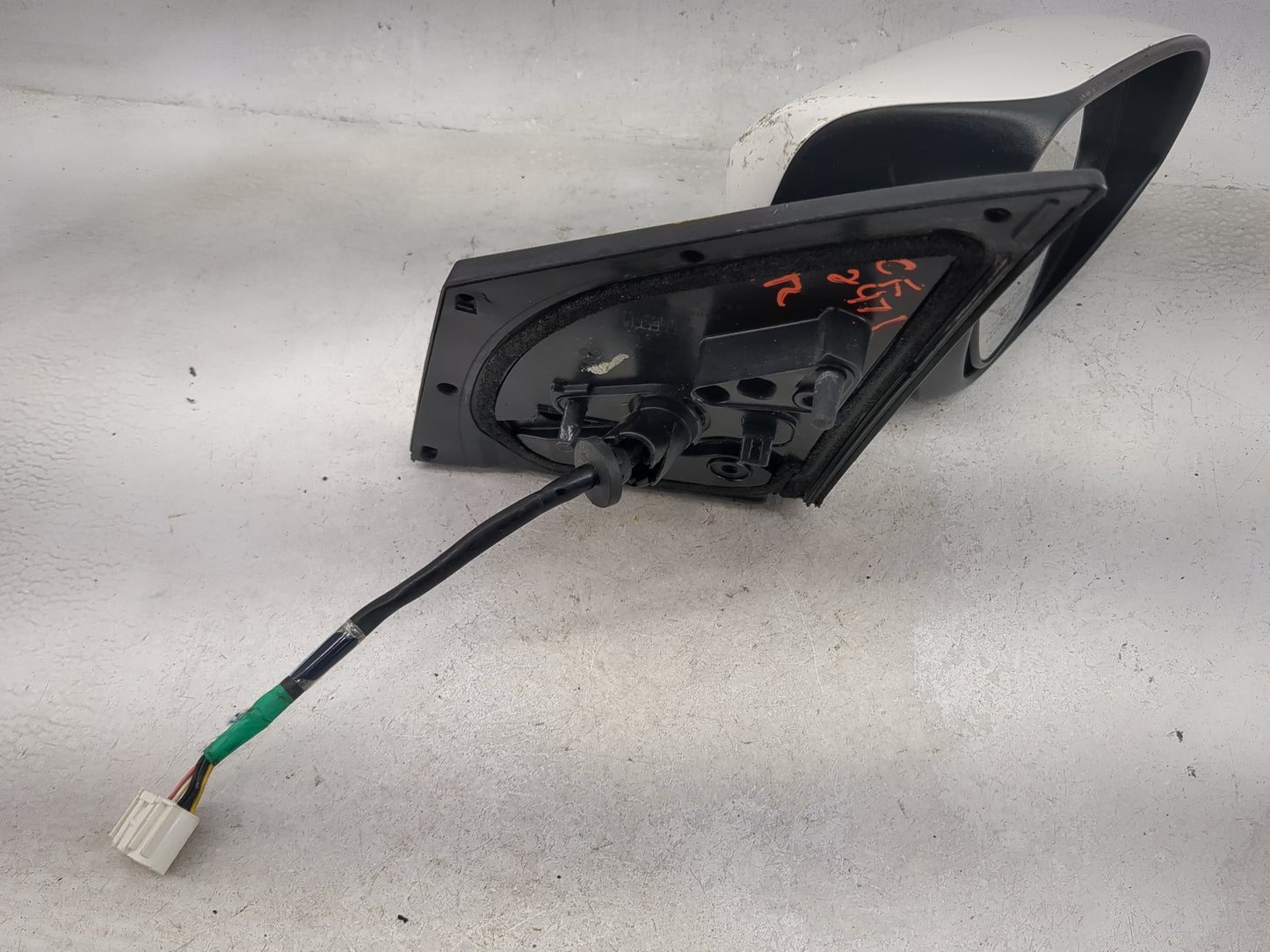 2014-2019 Toyota Corolla Passenger Side View Mirror - Right Door Mirror OEM Used - Oemusedautoparts1.com
