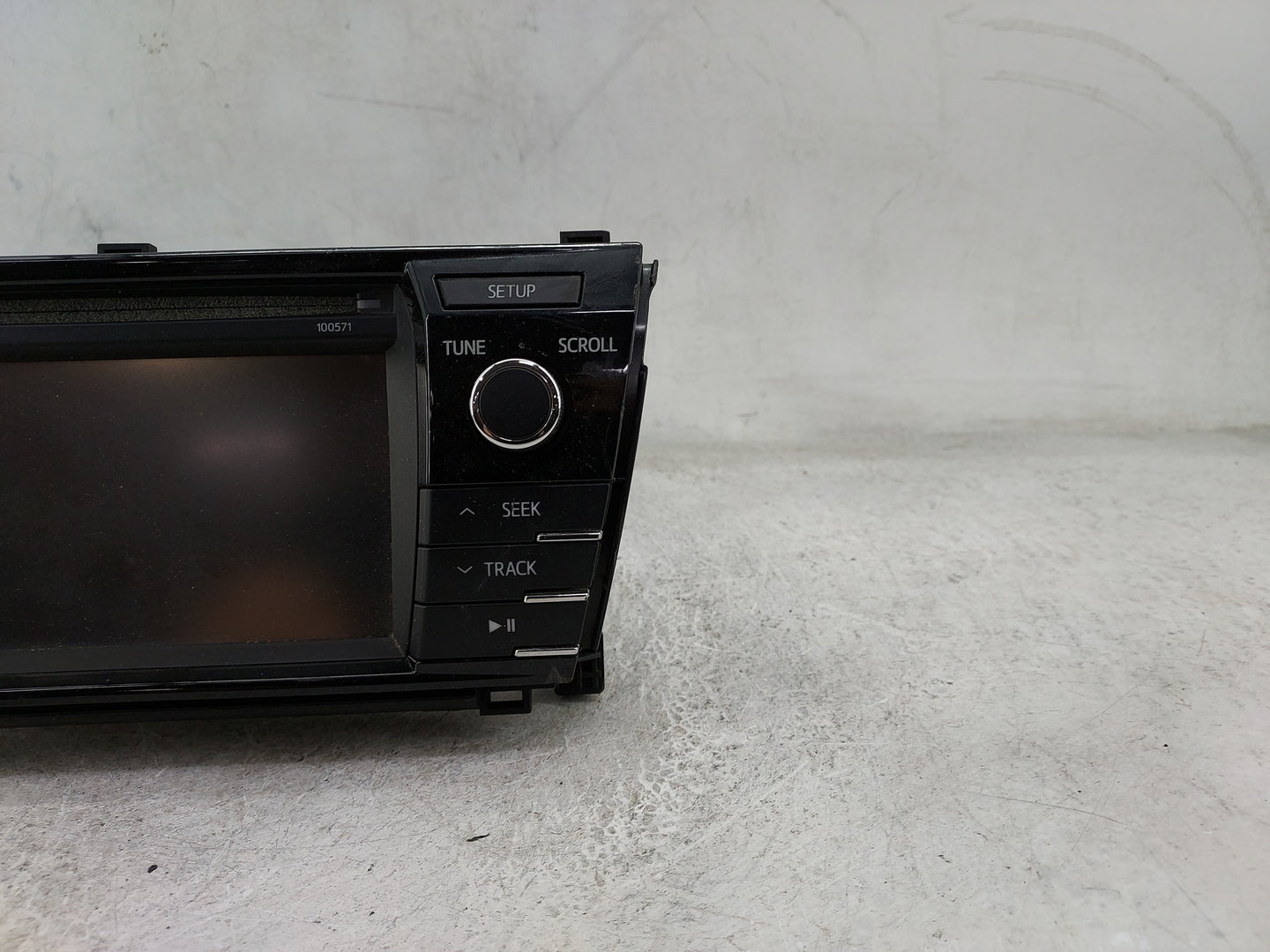 2015-2016 Toyota Corolla Radio AM FM Cd Player Receiver Replacement P/N:86140-02470 139000-0380C101 Fits Fits 2015 2016 OEM 