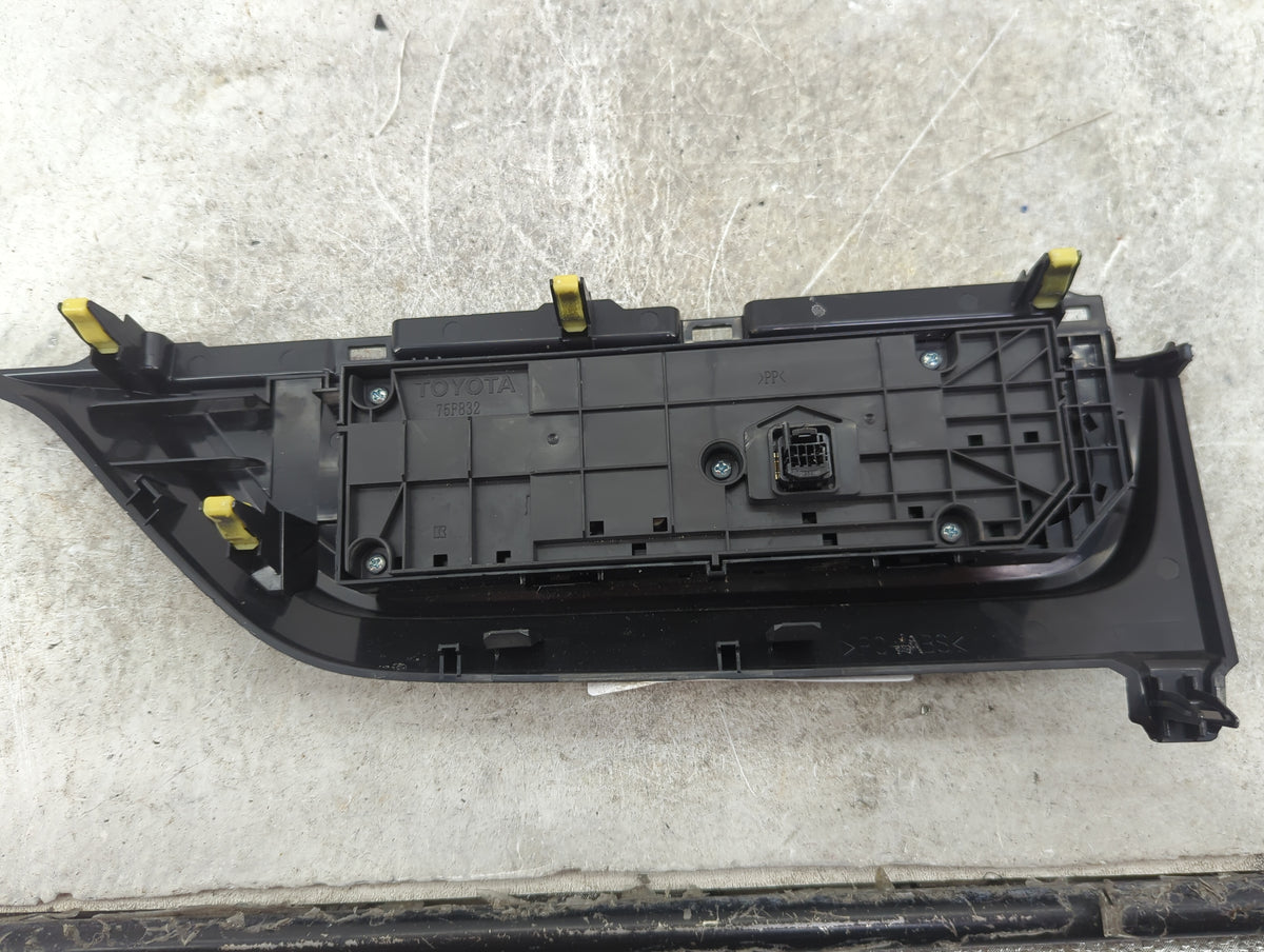 2014-2016 Toyota Corolla Climate Control Module Temperature AC/Heater Replacement P/N:55900-02500 832-7K67 Fits OEM Used Aut