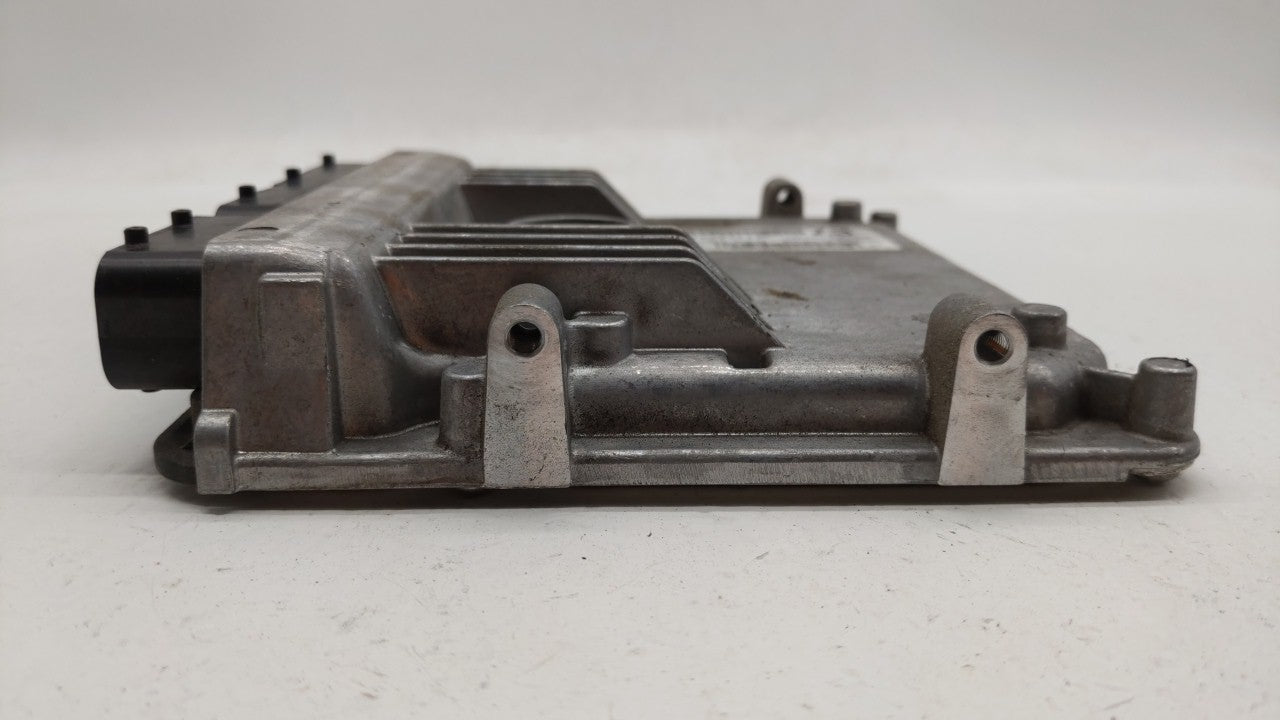 2015 Toyota Corolla PCM Engine Control Computer ECU ECM PCU OEM P/N:89661-0Z630 89661-0Z631 Fits OEM Used Auto Parts - Oemus