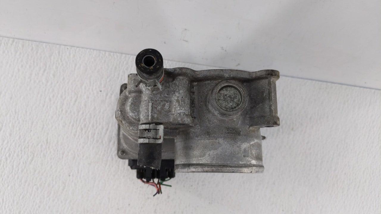 2011-2018 Toyota Corolla Throttle Body P/N:22030-0T080 Fits Fits 2011 2012 2013 2014 2015 2016 2017 2018 OEM Used Auto Parts