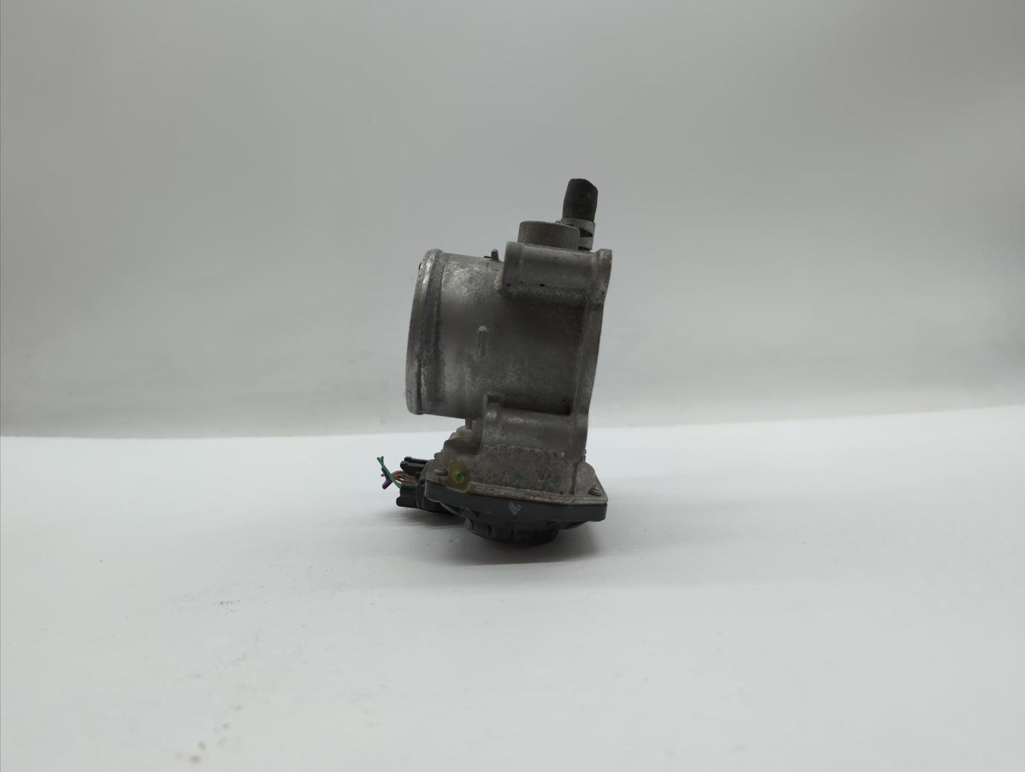 2011-2018 Toyota Corolla Throttle Body P/N:22030-0T080 Fits Fits 2011 2012 2013 2014 2015 2016 2017 2018 OEM Used Auto Parts
