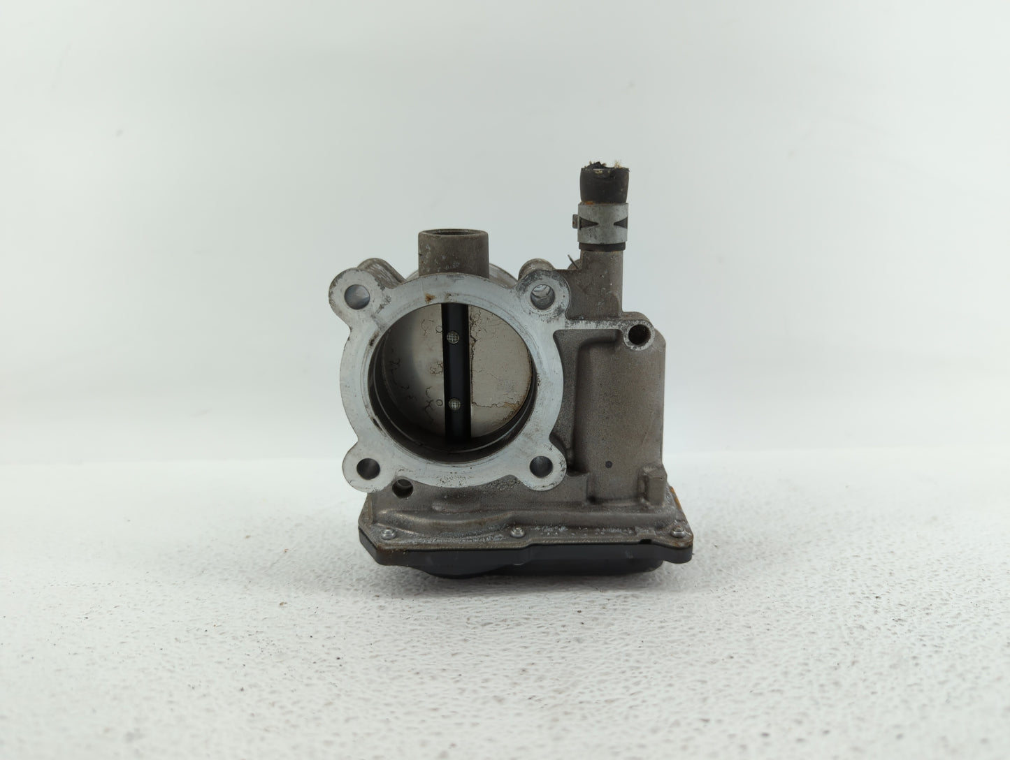 2011-2018 Toyota Corolla Throttle Body P/N:22030-0T080 Fits Fits 2011 2012 2013 2014 2015 2016 2017 2018 OEM Used Auto Parts