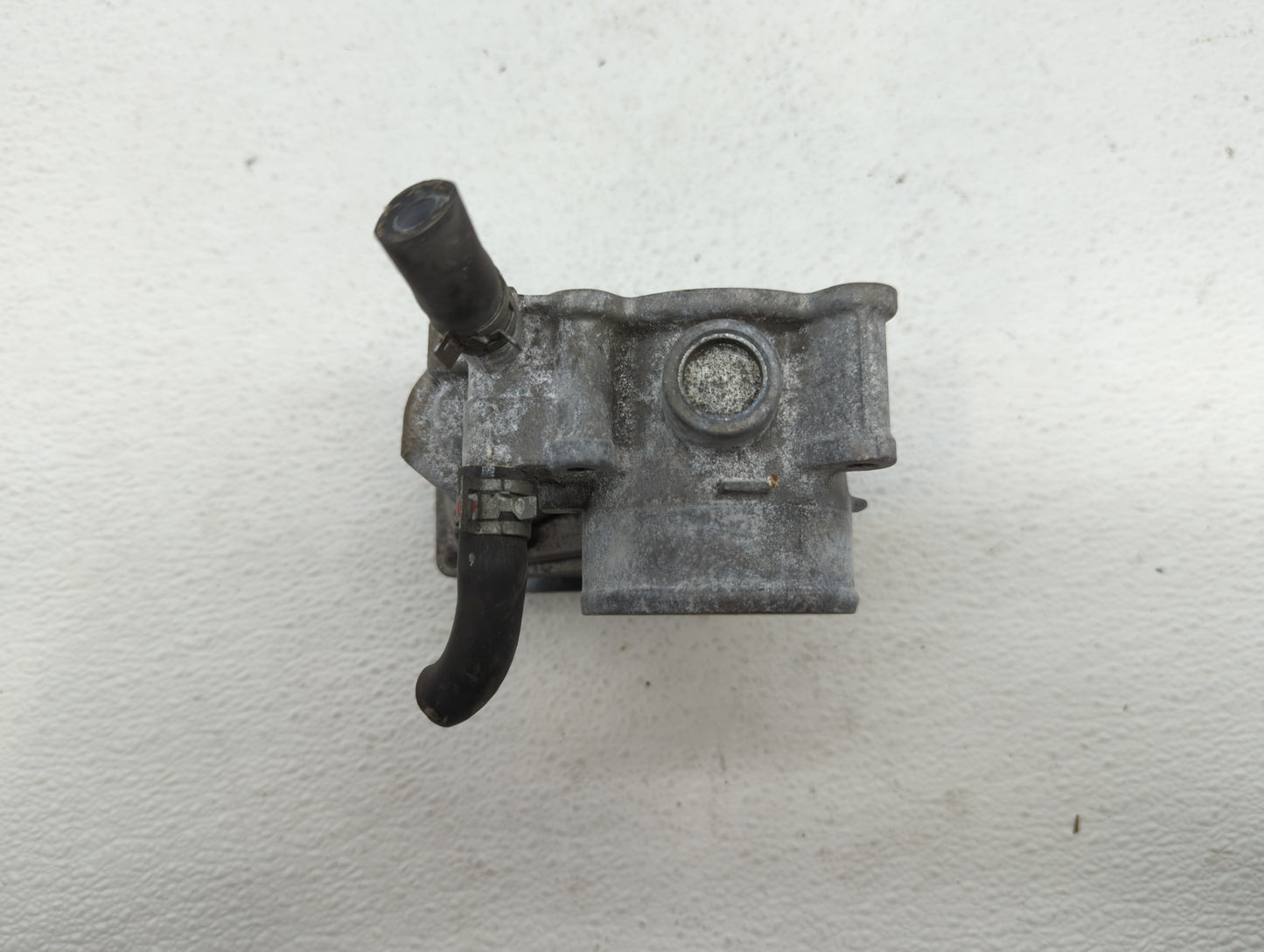 2011-2018 Toyota Corolla Throttle Body P/N:22030-0T080 Fits Fits 2011 2012 2013 2014 2015 2016 2017 2018 OEM Used Auto Parts