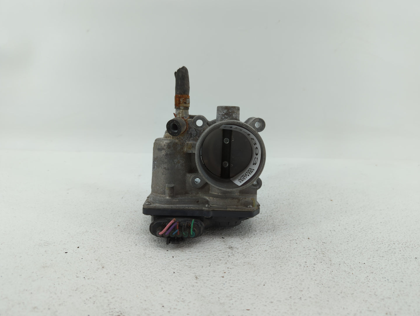 2011-2018 Toyota Corolla Throttle Body P/N:22030-0T080 Fits Fits 2011 2012 2013 2014 2015 2016 2017 2018 OEM Used Auto Parts