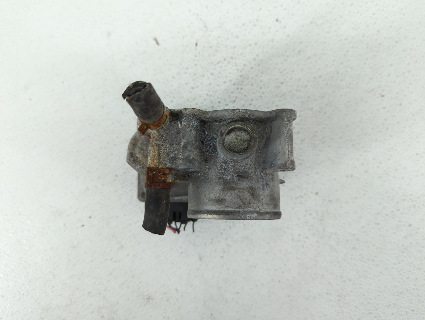 2011-2018 Toyota Corolla Throttle Body P/N:22030-0T080 Fits Fits 2011 2012 2013 2014 2015 2016 2017 2018 OEM Used Auto Parts