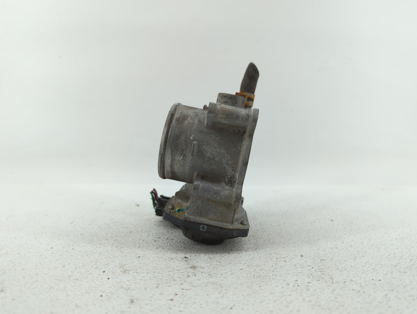 2011-2018 Toyota Corolla Throttle Body P/N:22030-0T080 Fits Fits 2011 2012 2013 2014 2015 2016 2017 2018 OEM Used Auto Parts