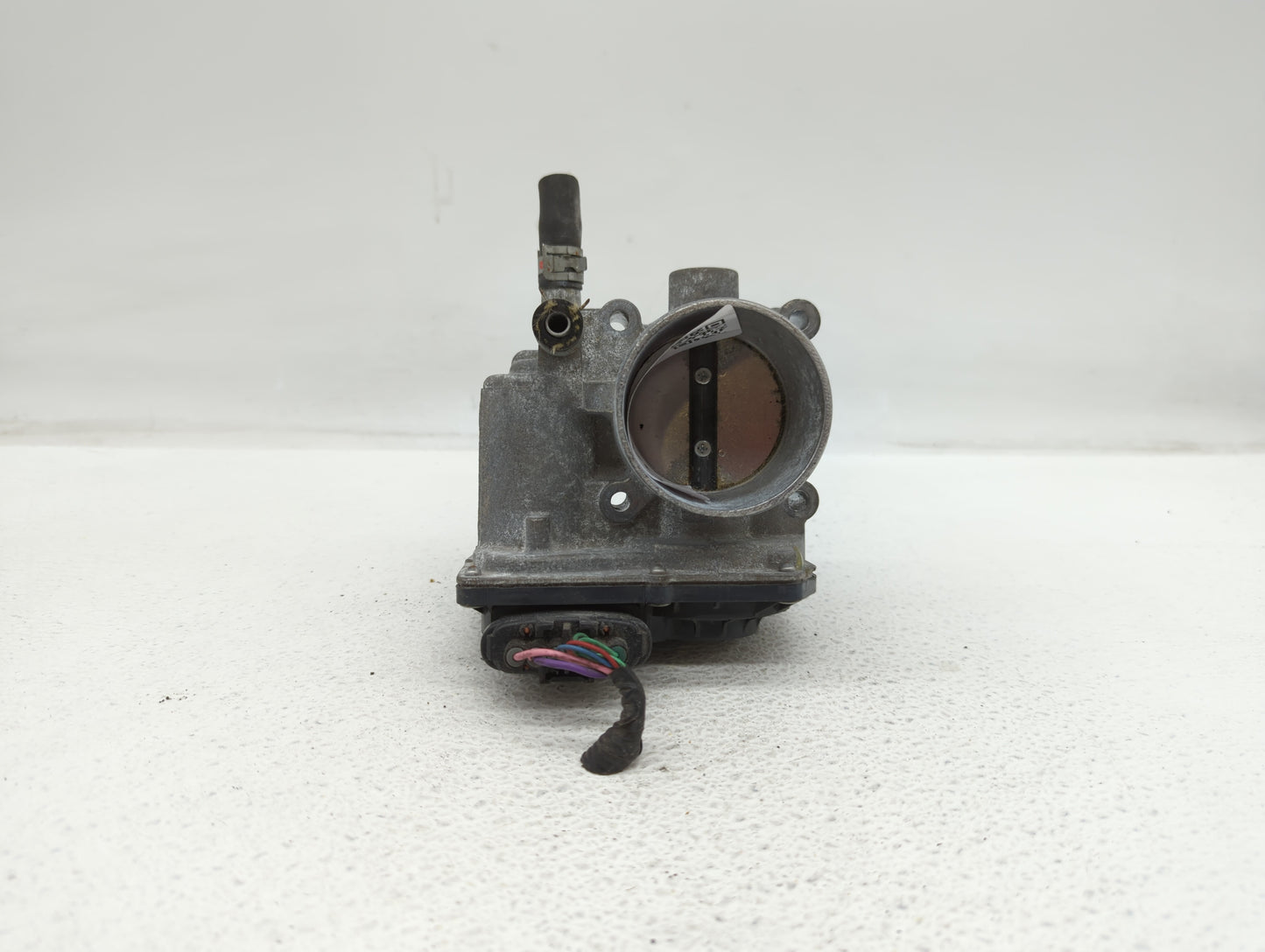 2011-2018 Toyota Corolla Throttle Body P/N:22030-0T080 Fits Fits 2011 2012 2013 2014 2015 2016 2017 2018 OEM Used Auto Parts