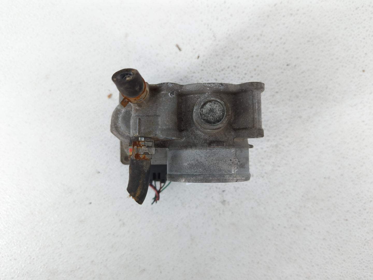 2011-2018 Toyota Corolla Throttle Body P/N:22030-0T080 Fits Fits 2011 2012 2013 2014 2015 2016 2017 2018 OEM Used Auto Parts