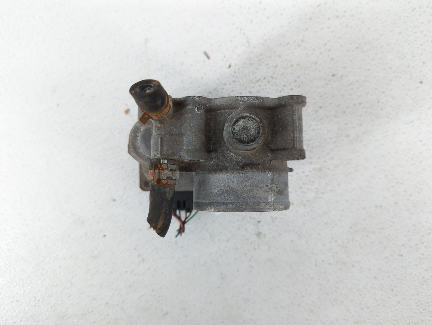 2011-2018 Toyota Corolla Throttle Body P/N:22030-0T080 Fits Fits 2011 2012 2013 2014 2015 2016 2017 2018 OEM Used Auto Parts