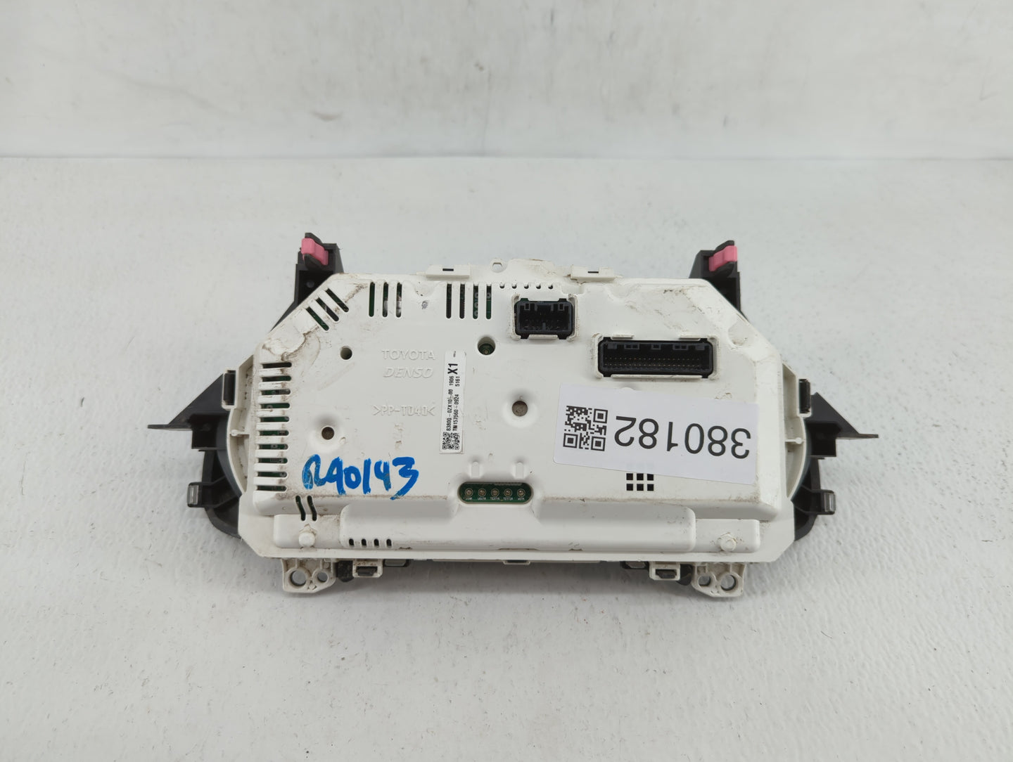 2014-2016 Toyota Corolla Instrument Cluster Speedometer Gauges P/N:83800-0ZX51 83800-0ZX10 Fits Fits 2014 2015 2016 OEM Used