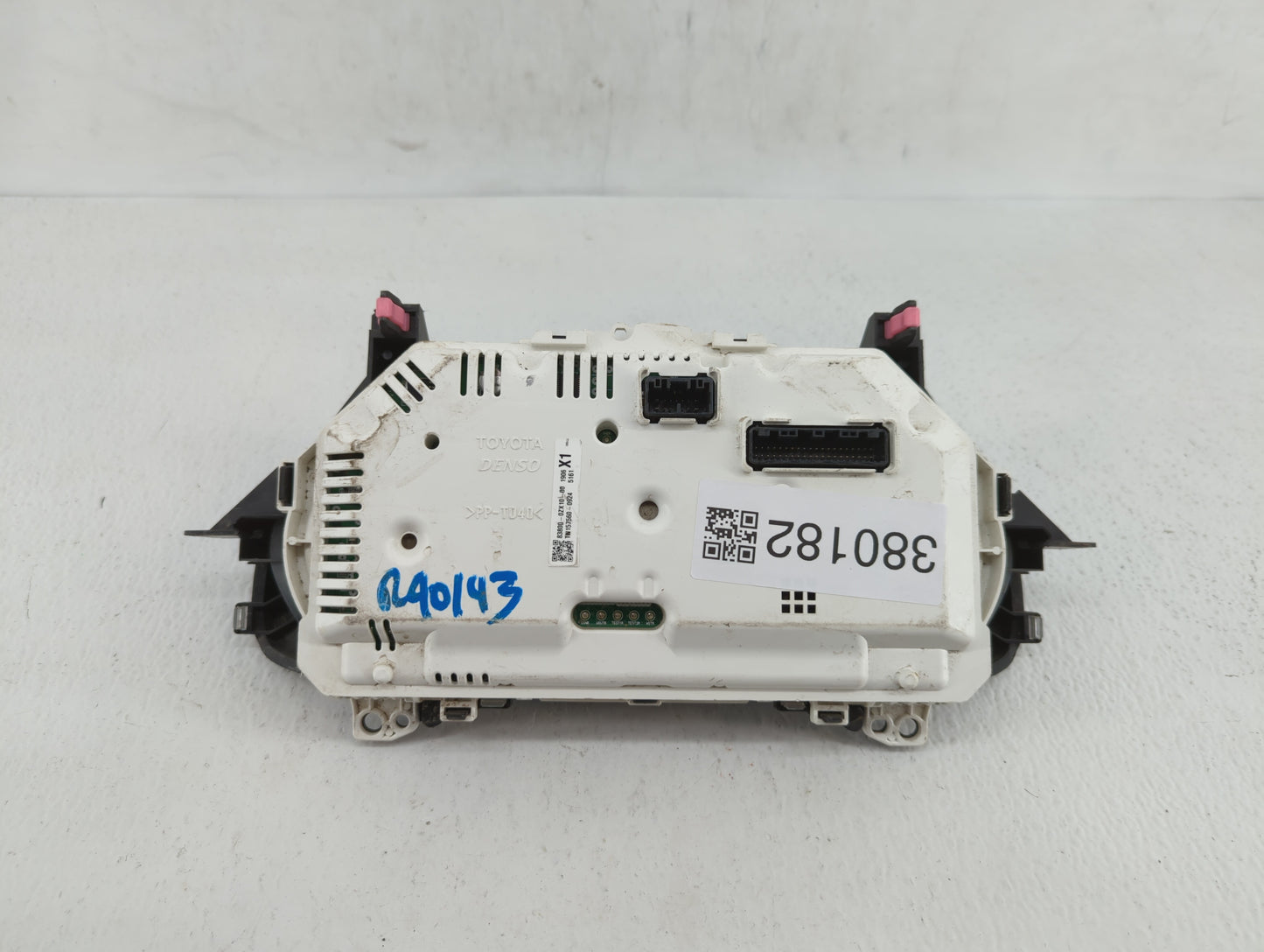 2014-2016 Toyota Corolla Instrument Cluster Speedometer Gauges P/N:83800-0ZX51 83800-0ZX10 Fits Fits 2014 2015 2016 OEM Used