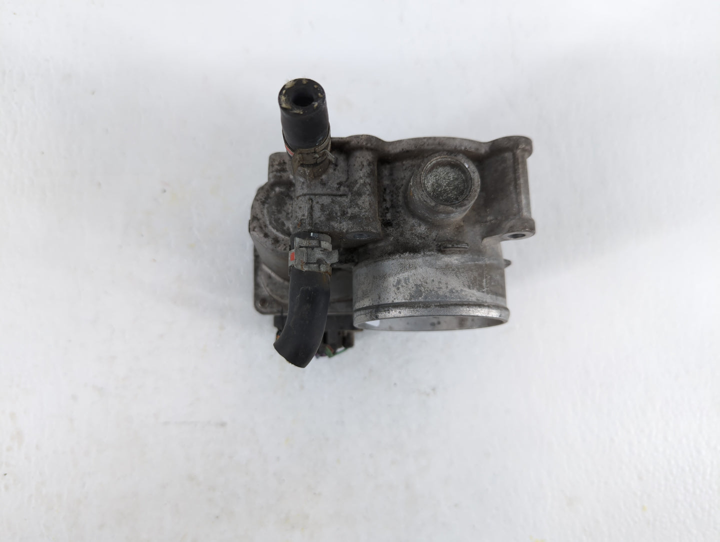 2011-2018 Toyota Corolla Throttle Body P/N:22030-0T080 Fits Fits 2011 2012 2013 2014 2015 2016 2017 2018 OEM Used Auto Parts