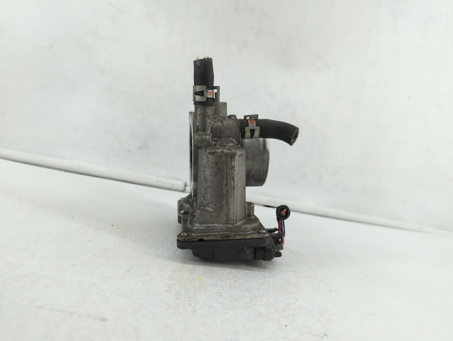 2011-2018 Toyota Corolla Throttle Body P/N:22030-0T080 Fits Fits 2011 2012 2013 2014 2015 2016 2017 2018 OEM Used Auto Parts