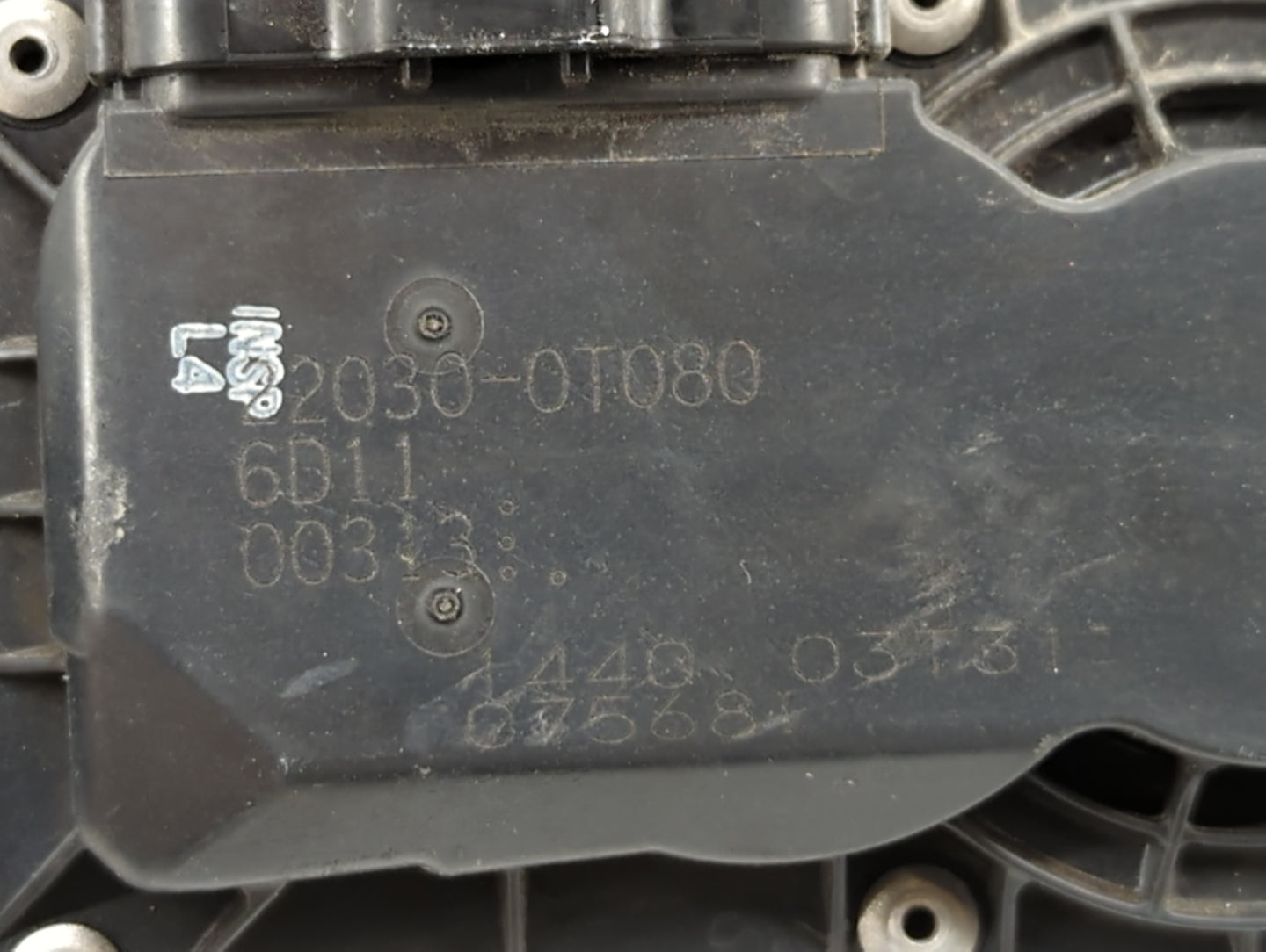 2011-2018 Toyota Corolla Throttle Body P/N:22030-0T080 Fits Fits 2011 2012 2013 2014 2015 2016 2017 2018 OEM Used Auto Parts