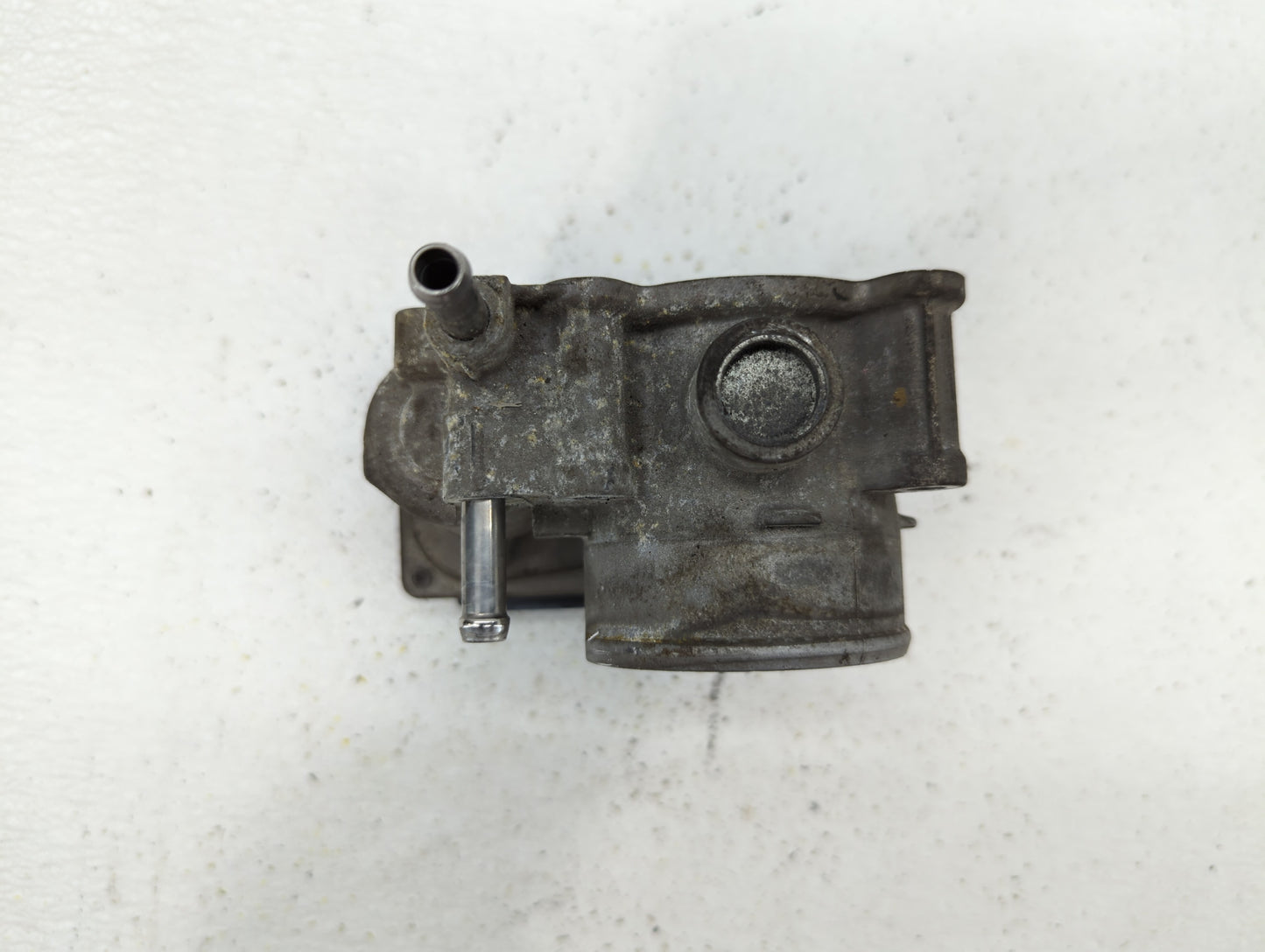 2011-2019 Toyota Corolla Throttle Body P/N:22030-0T080 Fits Fits 2011 2012 2013 2014 2015 2016 2017 2018 2019 OEM Used Auto 